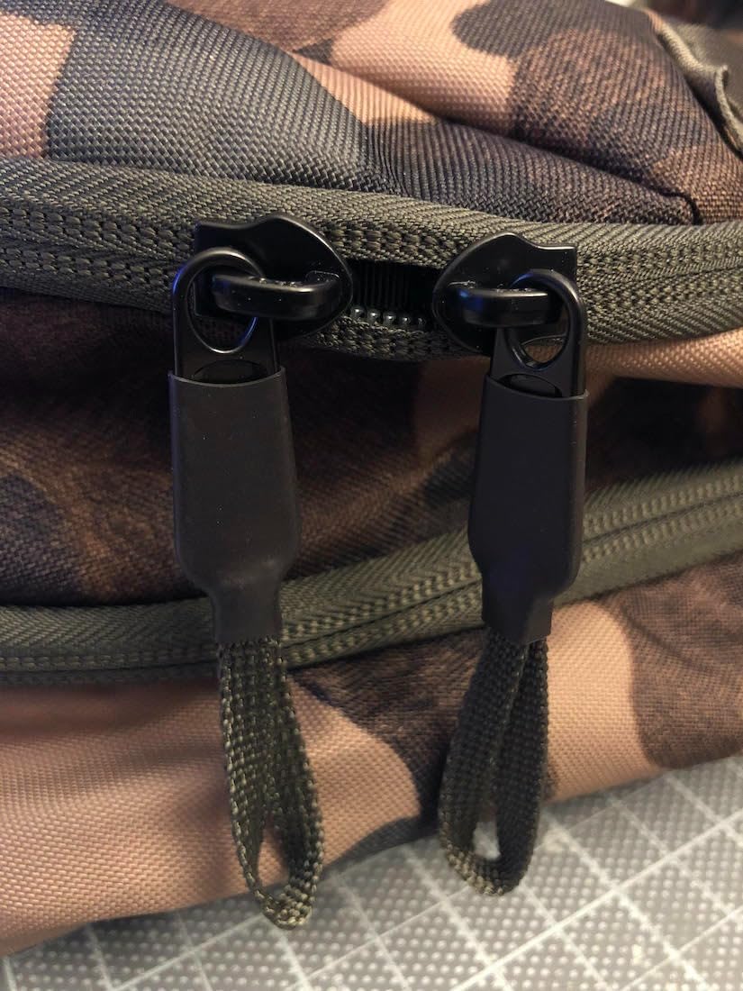 The North Face Vault Everyday Laptop Pack, Mid Gy Dk Hth/TNF Blk-NPF, OSFA | Commuter Travel Bag, Water-Repellent Finish, Spacious Compartment customer photo 1