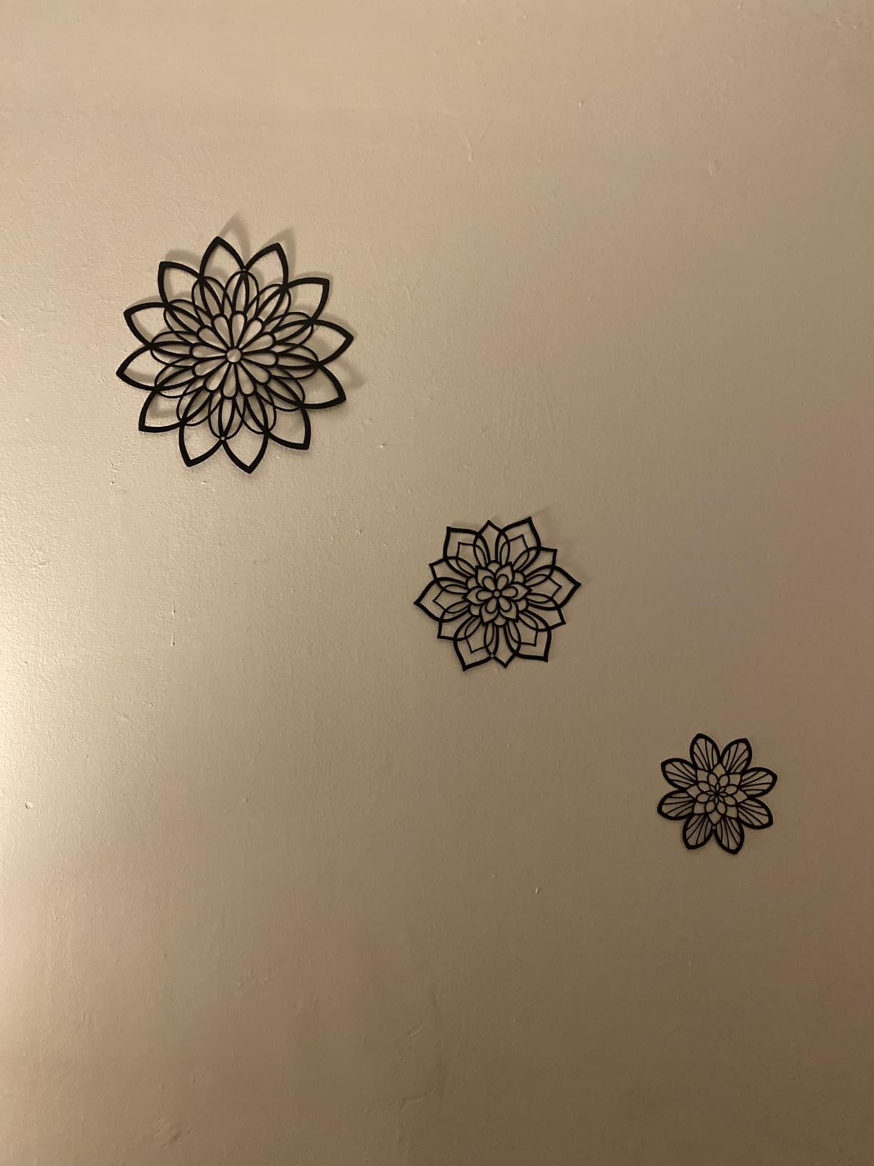 Zzbakress 3 Pcs Metal Flowers Wall Art Bathroom Wall Decor, Black Elegant | Farmhouse Flower Bathroom Decor Wall Decorations For Bathroom, Living Room, Office, Kitchen, Hallway And Outdoor customer photo 2
