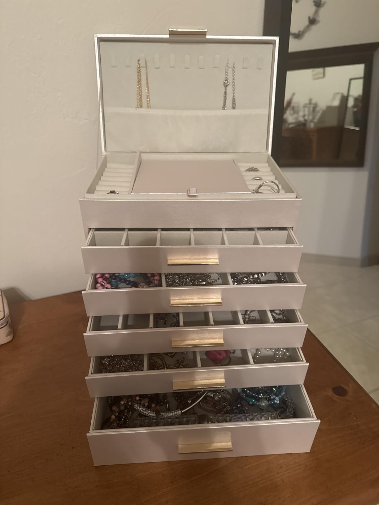 BOOVO Jewelry Boxes for Women, White and Black 6 Layer Large Jewelry Box for Necklace, Bracelet, Earrings, Rings Storage, Jewelry holder Organizer for Girls Gift (Black and Gold, 6 layer) customer photo 1