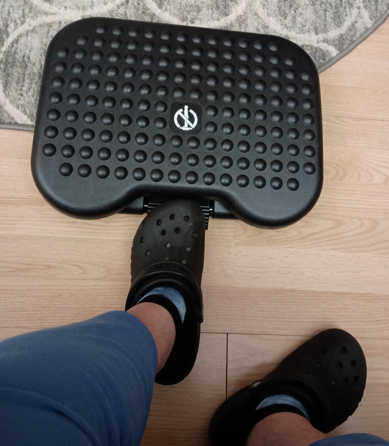 ErGear Under Desk Footrest, Adjustable Foot Rest with 3 Height Settings and 30-Degree Angle, Ergonomic Desk Foot Rest with Massage Texture, Foot and Leg Rest for Home & Office customer photo 1