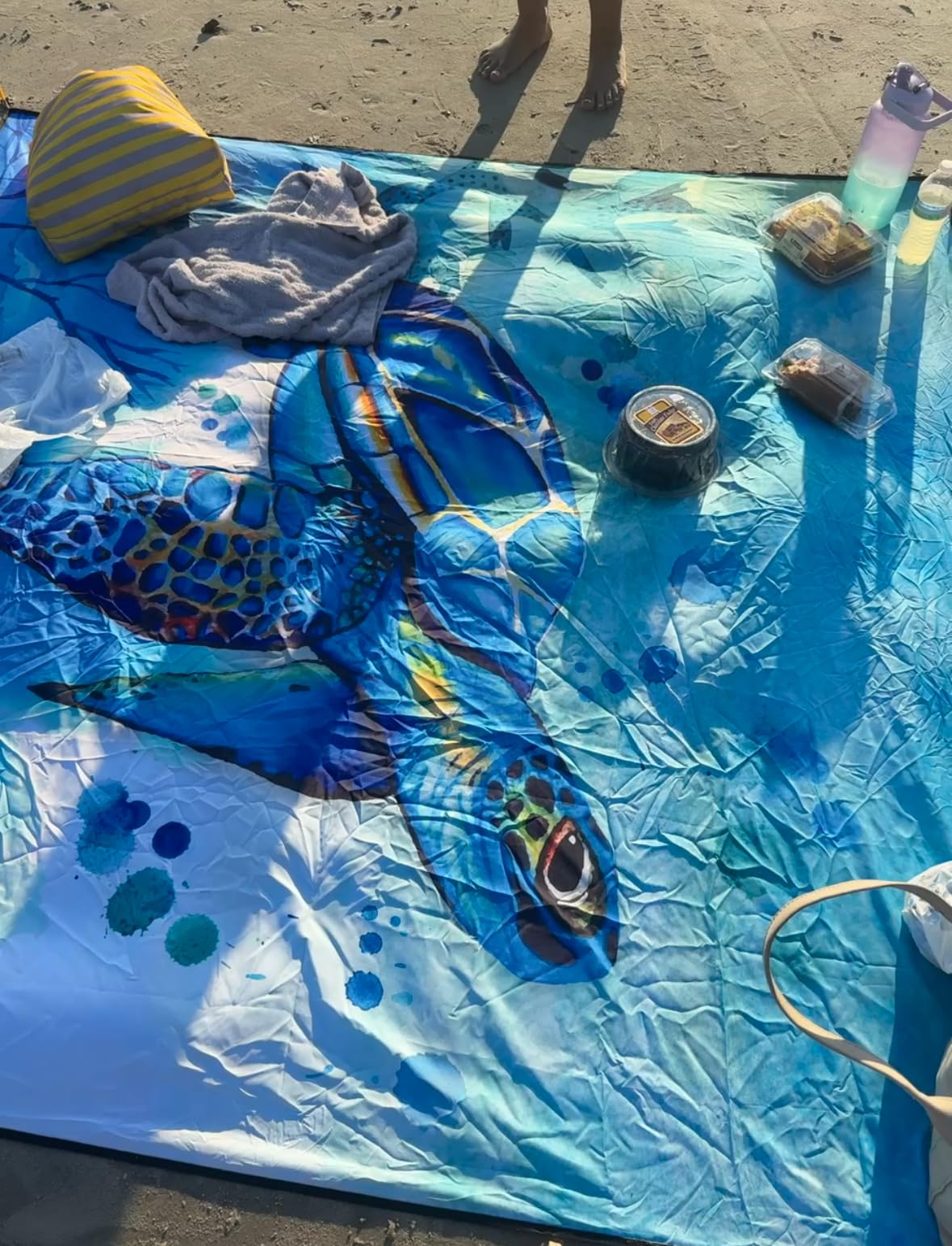 HIHOHO Beach Blanket Waterproof Sandproof Beach Mat for 1-8 Adults Quick Drying Durable Outdoor Picnic Mat for Beach Festival Travel Camping Hiking (LBL-Ripple, 79x83(4 Person)) customer photo 2