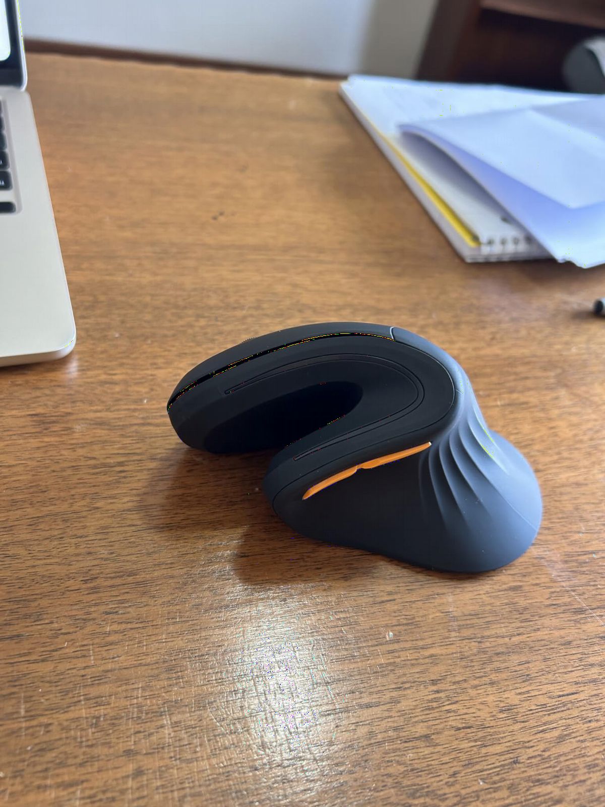 ProtoArc EM11 NL Wireless Ergonomic Vertical Mouse, Rechargeable, Black | 58° vertical design supports a natural wrist posture, connect 3 devices via Bluetooth/2.4G USB-A, 500mAh USB-C rechargeable. customer photo 1