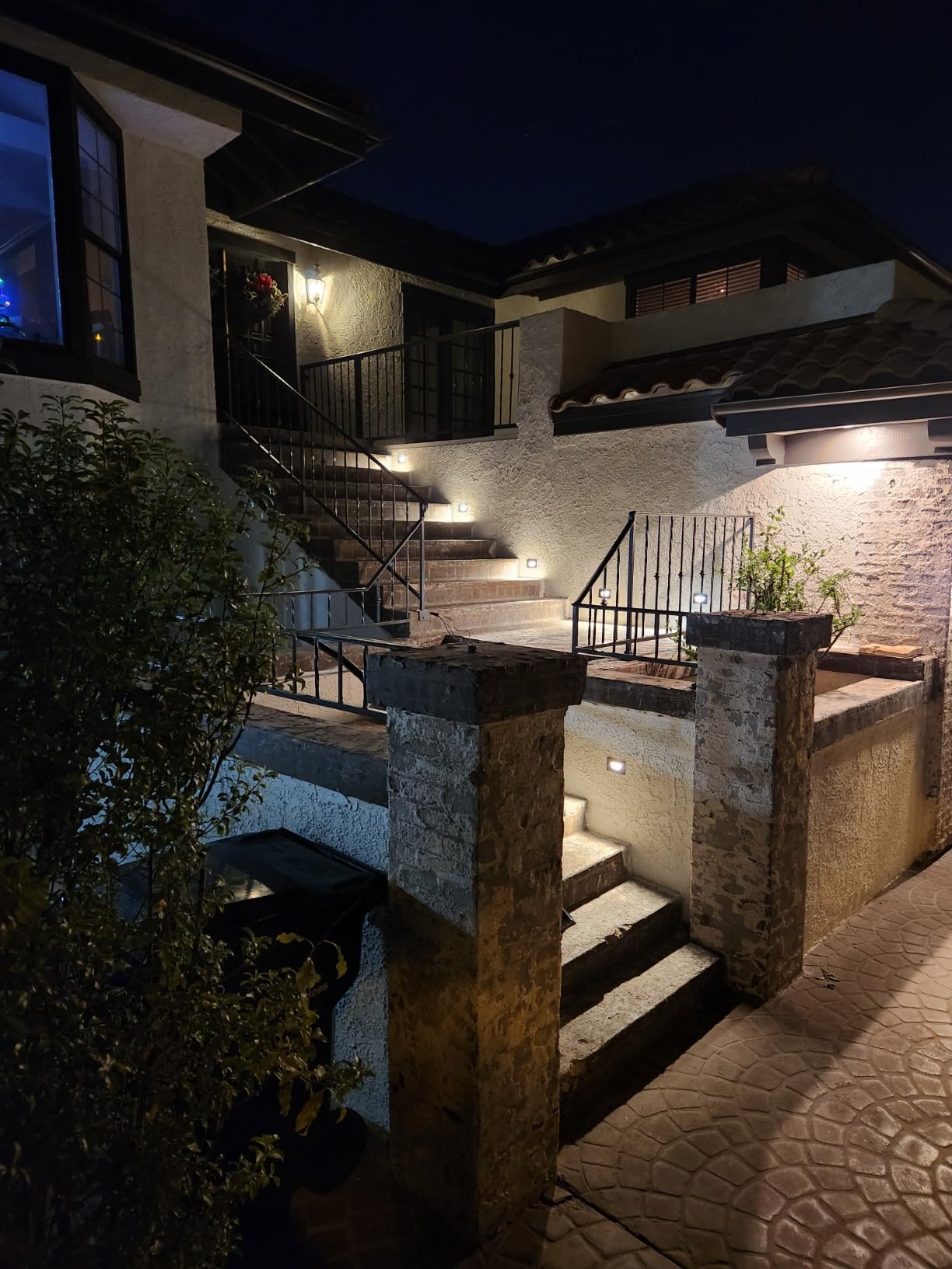 120V Dimmable LED Step Lights, 3000K/4000K/5000K, 4-Pack, Line Voltage 3.5W 175lm Landscape Lighting for Stairway Pathway Patio, Indoor Outdoor Wet Location, Aluminum ORB Finish customer photo 2