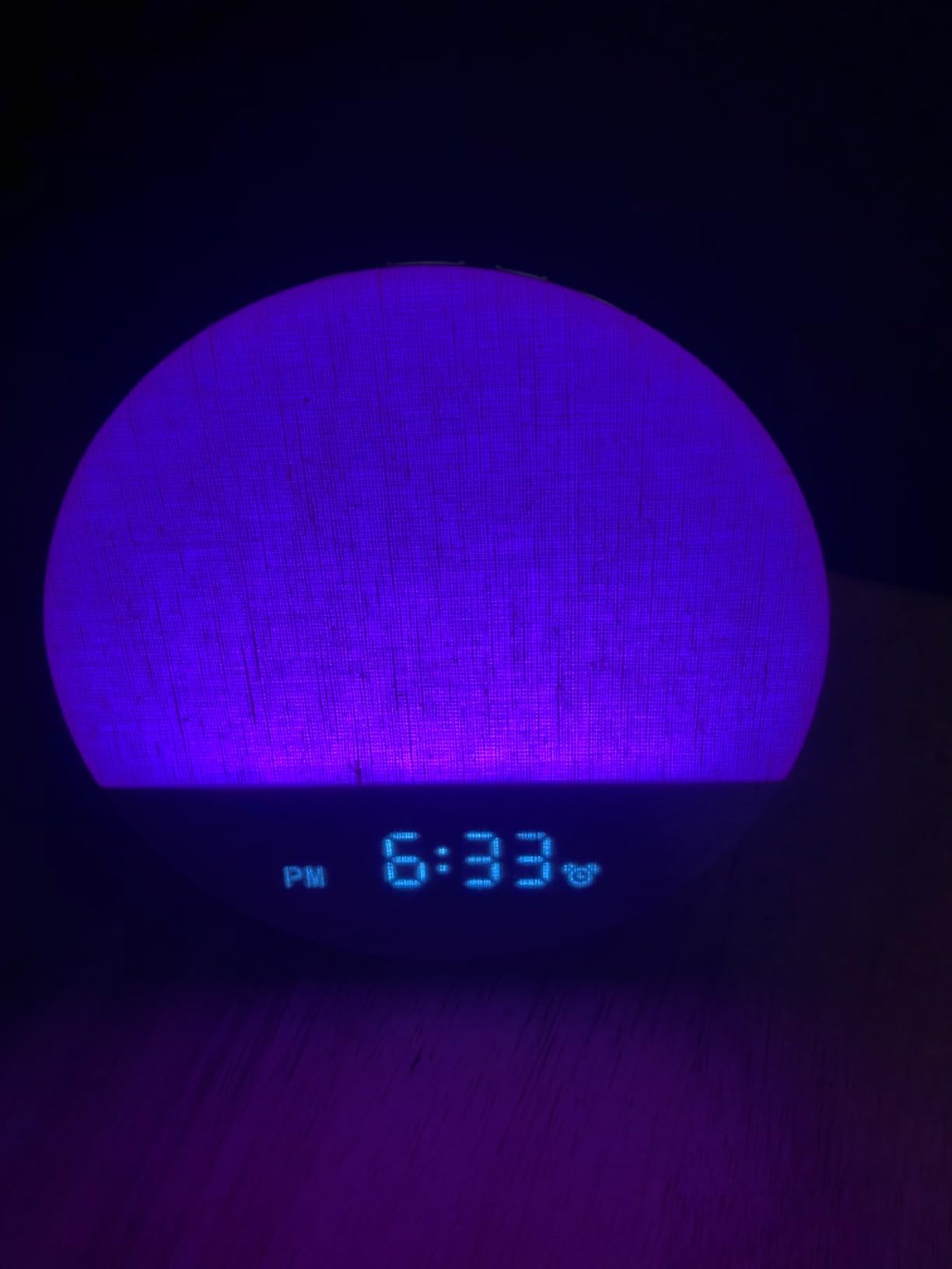Dreamegg Sunrise 1 - Sunrise Alarm Clock, Sound Machine for Sleep, Customizable Sleep Routines, Dimmable Night Light, 29 Soothing Sounds, White Noise Machine, Wake Up Light for Bedrooms, Adults, Kids customer photo 1