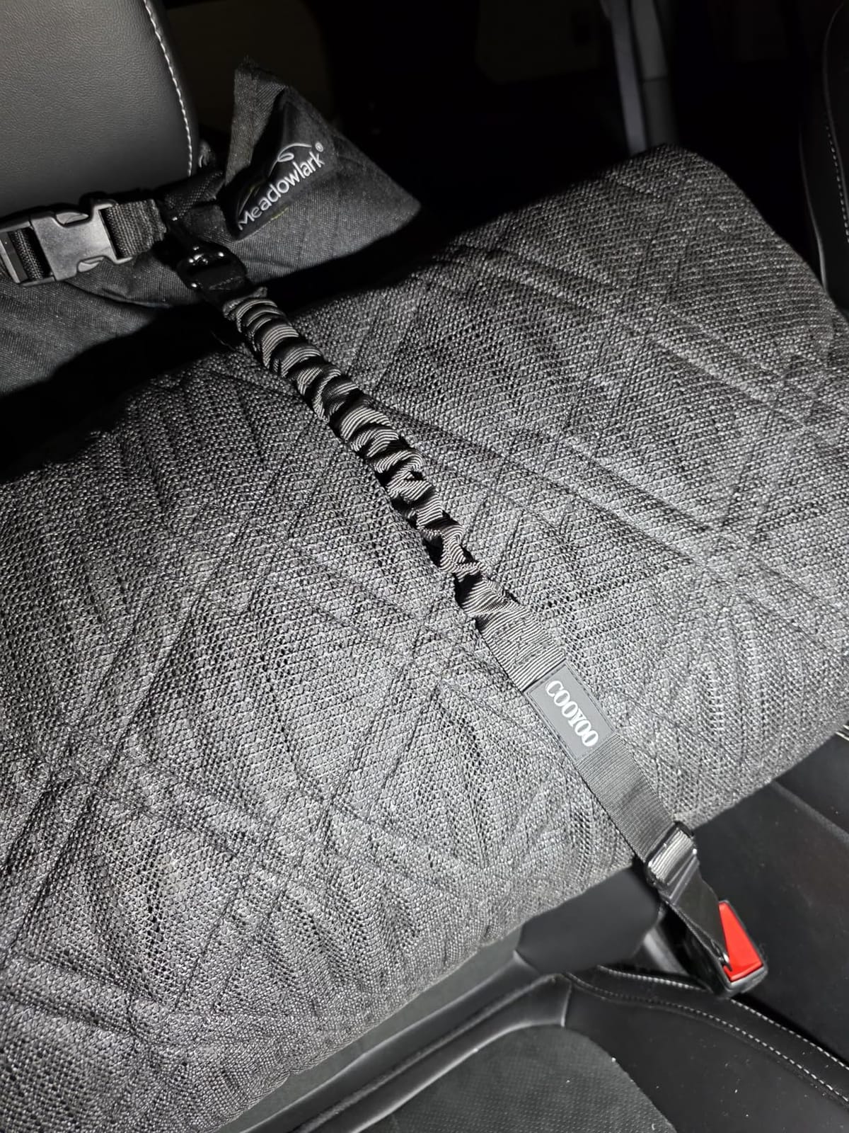 COOYOO Dog Seat Belt, Durability Retractable Dog Car Harness Adjustable Dog Seat Belt for Vehicle Nylon Pet Safety Seat Belts Heavy Duty & Elastic (1 Pack Black) customer photo 2
