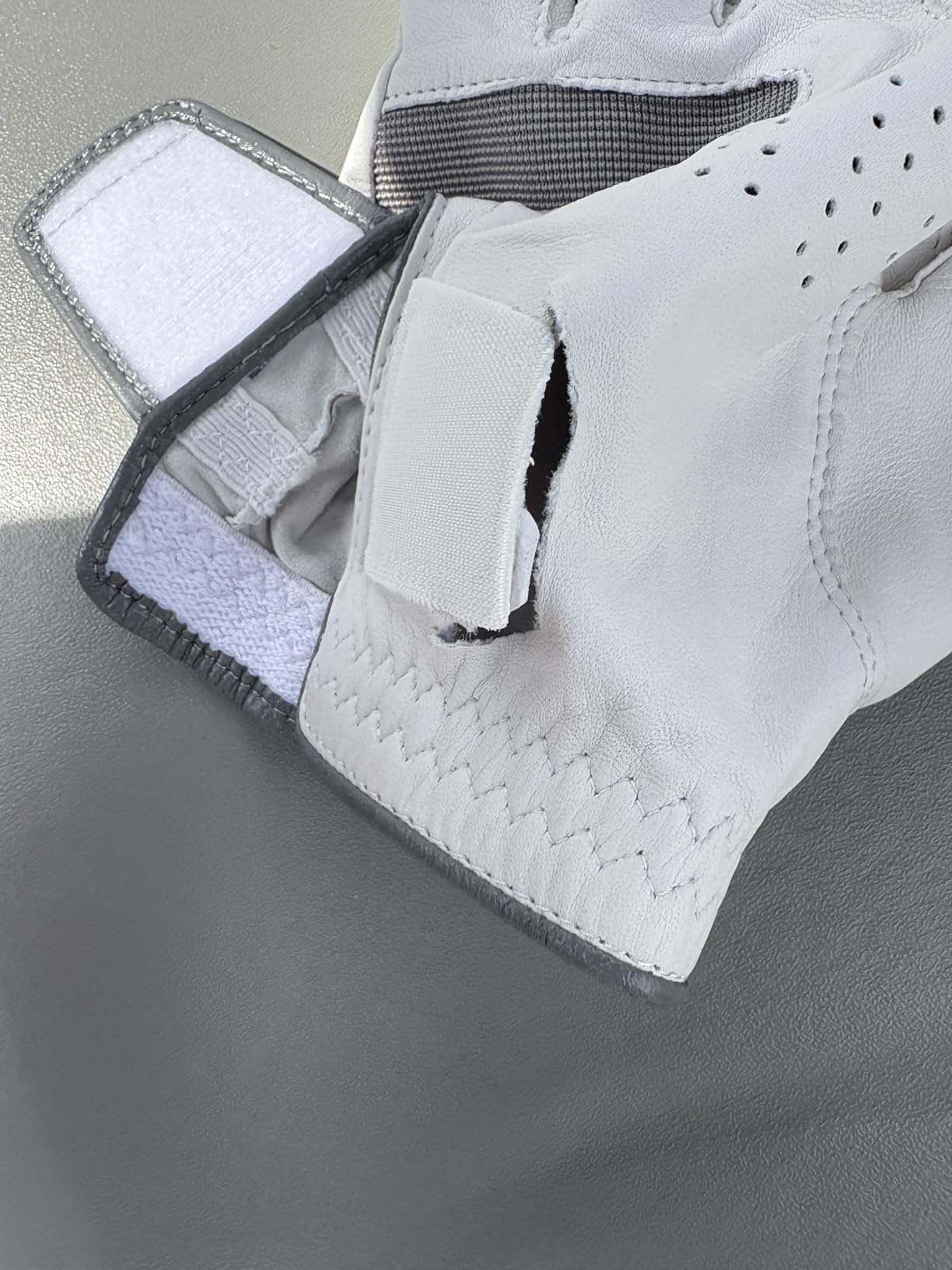 TaylorMade Tour Preferred Flex Glove customer photo 1