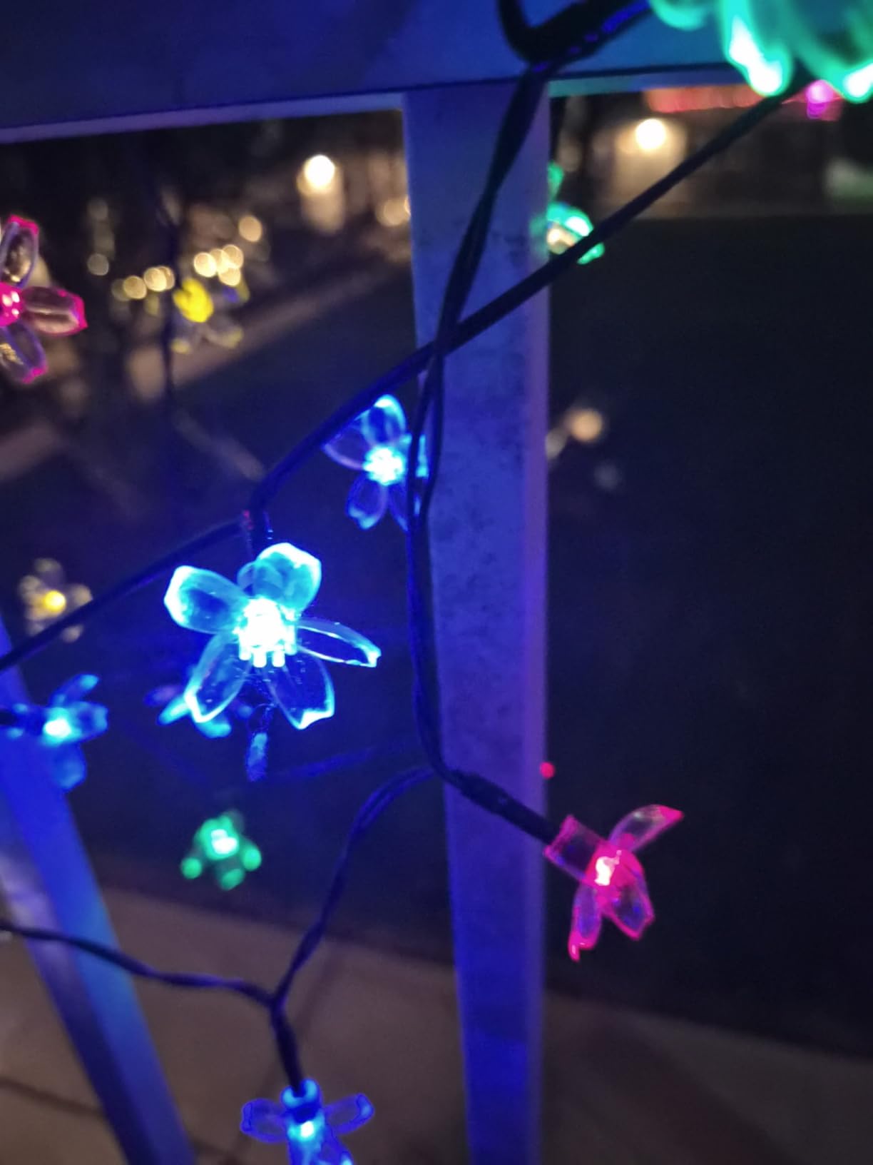 Brightown 60 LED Flower Solar String Lights Outdoor Waterproof Fairy Lights for Garden Yard Fence Patio Christmas Tree Wedding Party Decor, Multicolor customer photo 1