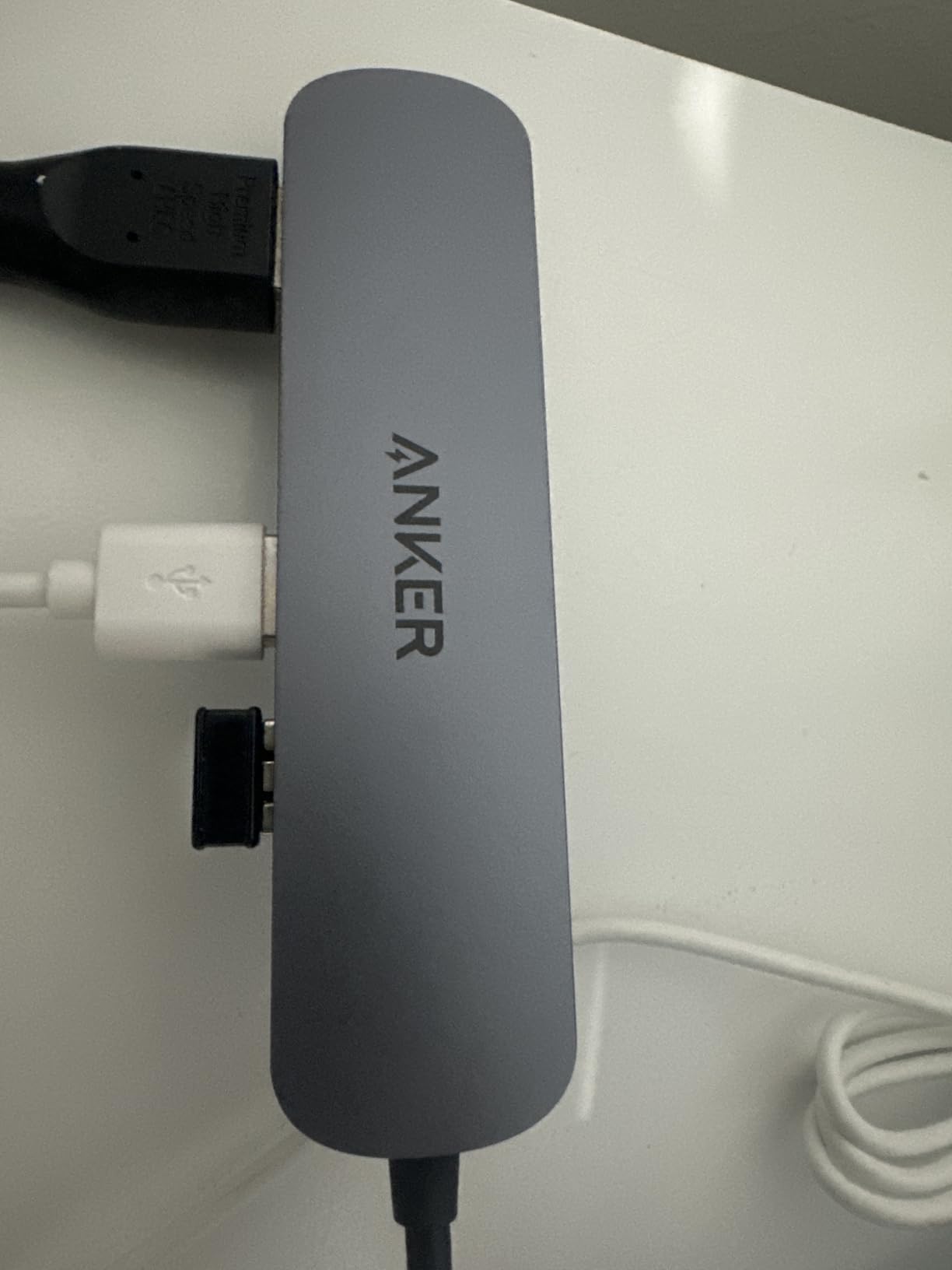 Anker USB-C Hub, 5-in-1 USB Hub for Laptops, 4K HDMI Multiport Adapter customer photo 1