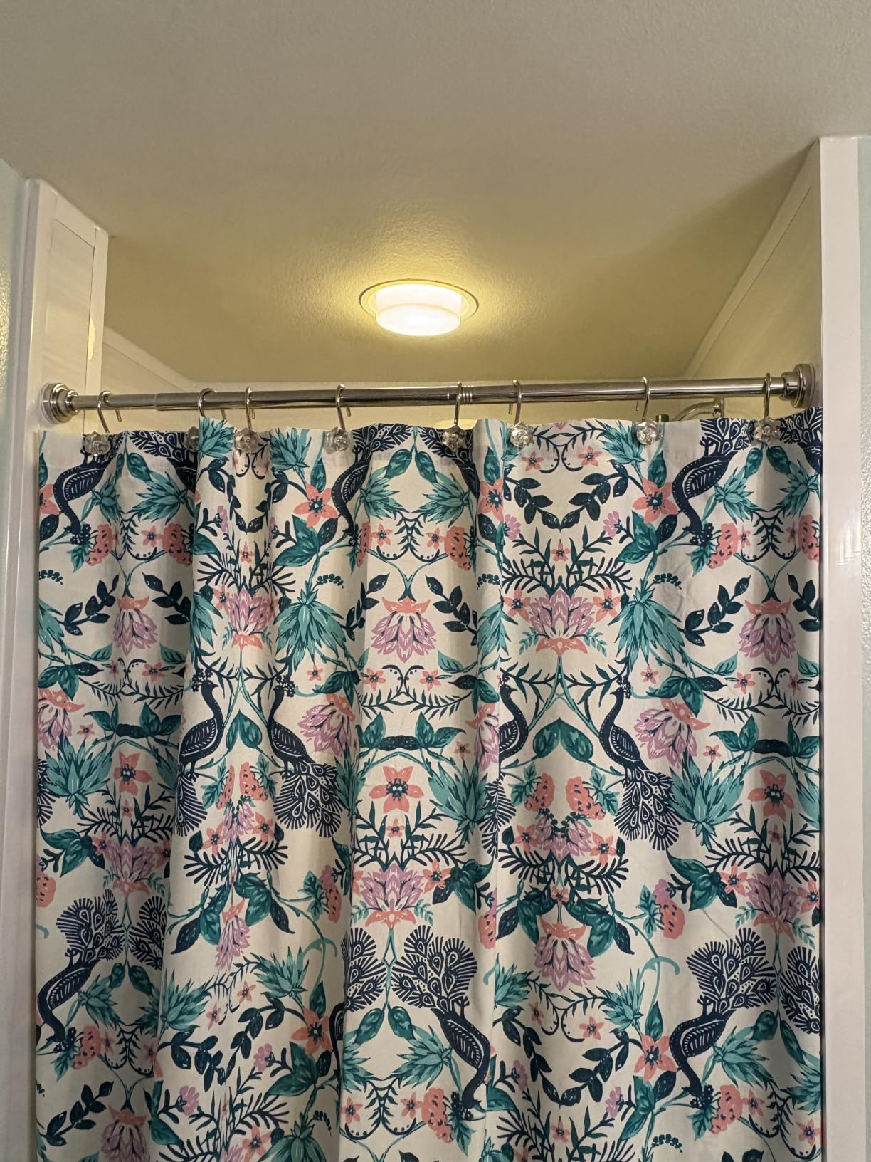 TEECK Shower Curtain Rod, 32-80 inch Adjustable Spring Tension Curtain Rod, Never Rust Anti-Slip Curtain Rod, No Drilling customer photo 1
