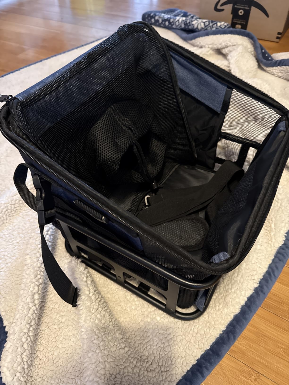 Pet Carrier Bicycle Basket Bag Pet Carrier/Booster Backpack for Dogs and Cats with Big Side Pockets, Comfy & Padded Shoulder Strap, Travel with Your Pet Safety (Titanium) customer photo 2