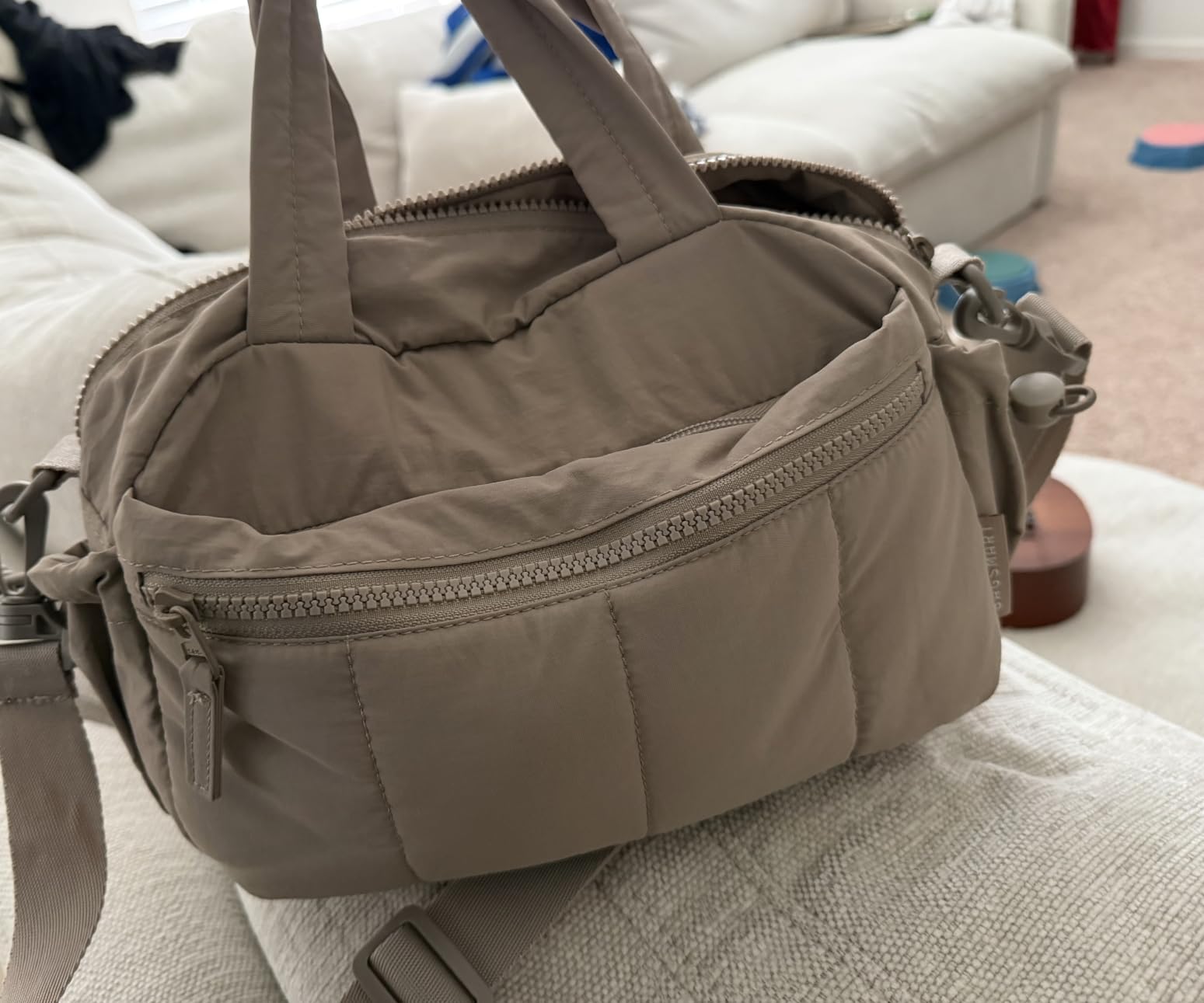 BAGSMART Gym Bag for Women, Duffle Bag for Travel with Wet Pocket, Lightweight Carry on Weekender Duffel, Water Resistant customer photo 1