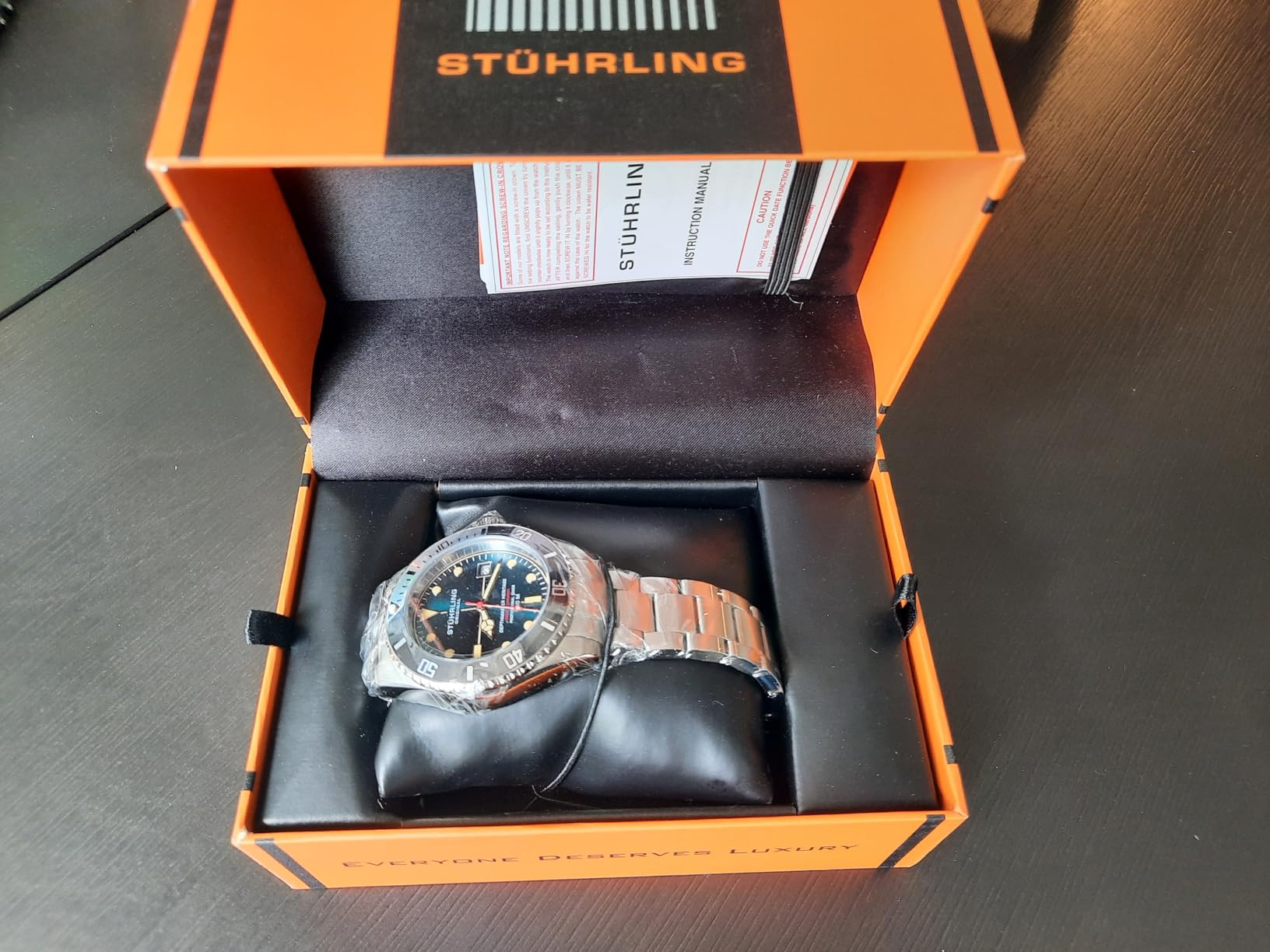 Stuhrling Depthmaster Heritage Diver Swiss Quartz Watch, 42mm, Stainless Steel, 100M Water Resistant customer photo 2