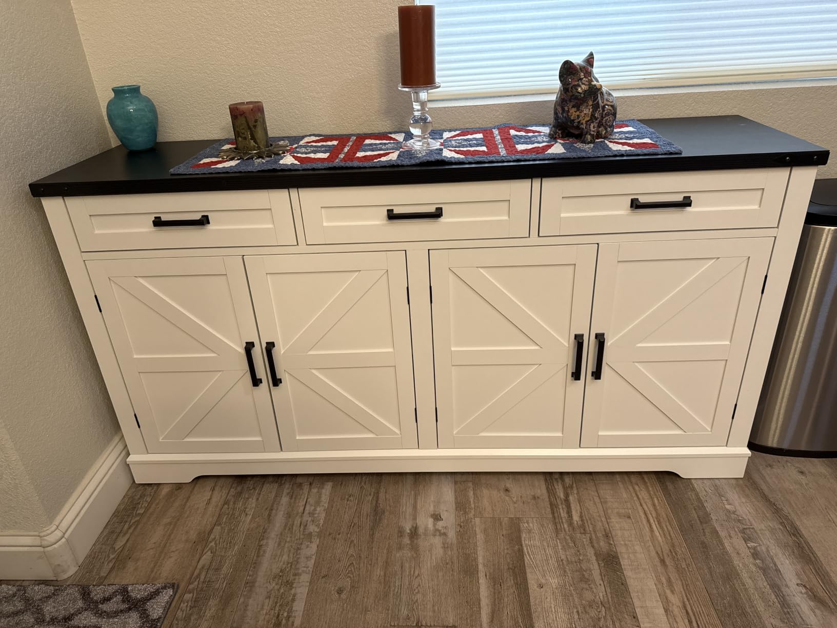 usikey Buffet Cabinet, 61