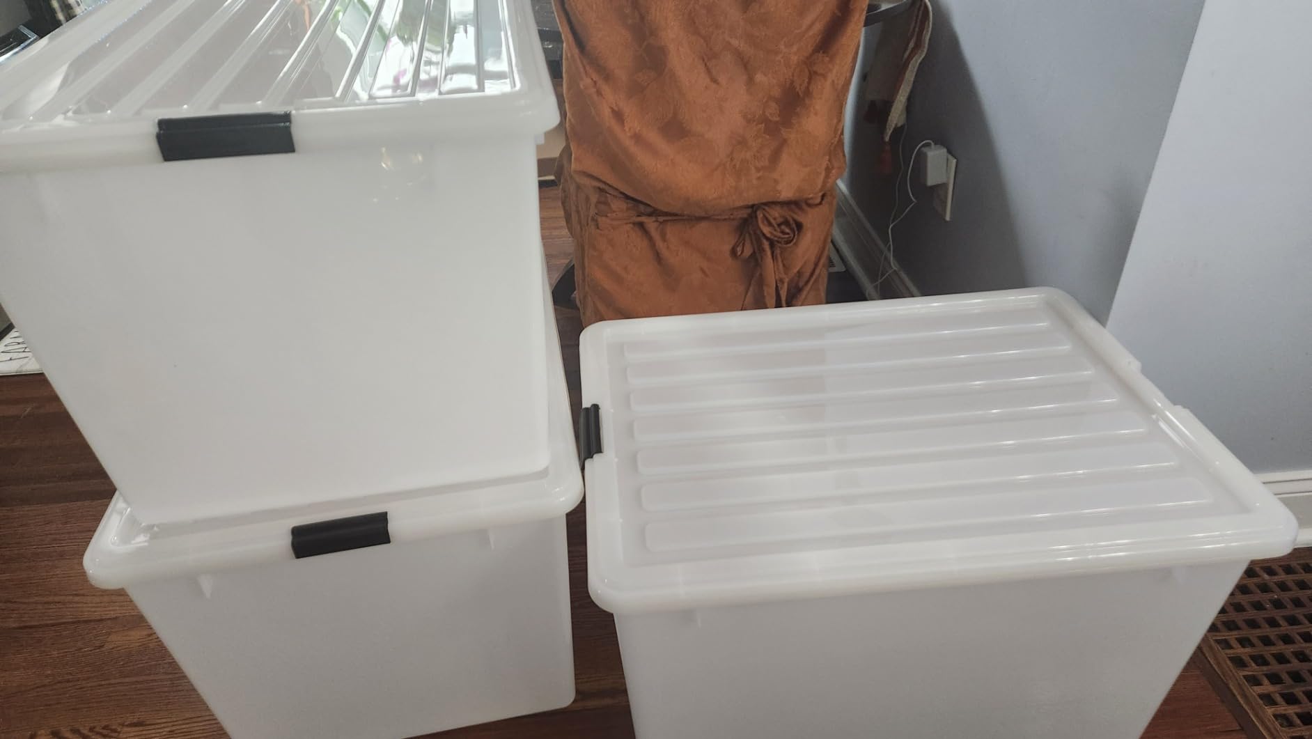 IRIS USA 72 Qt Stackable Plastic Storage Bins with Lids, 6 Pack - BPA-Free, Made in USA customer photo 2