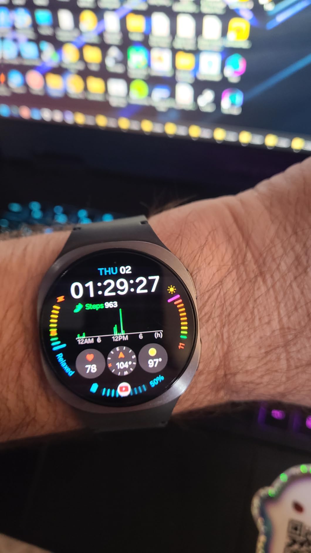 Galaxy Watch 8 (2025), Graphite, 40mm, Bluetooth Smartwatch | Cushion Design, Fitness Tracker, Sleep Coaching, Running Coach, Energy Score, Heart Rate Tracking [US Version, 2 Yr Warranty] customer photo 2