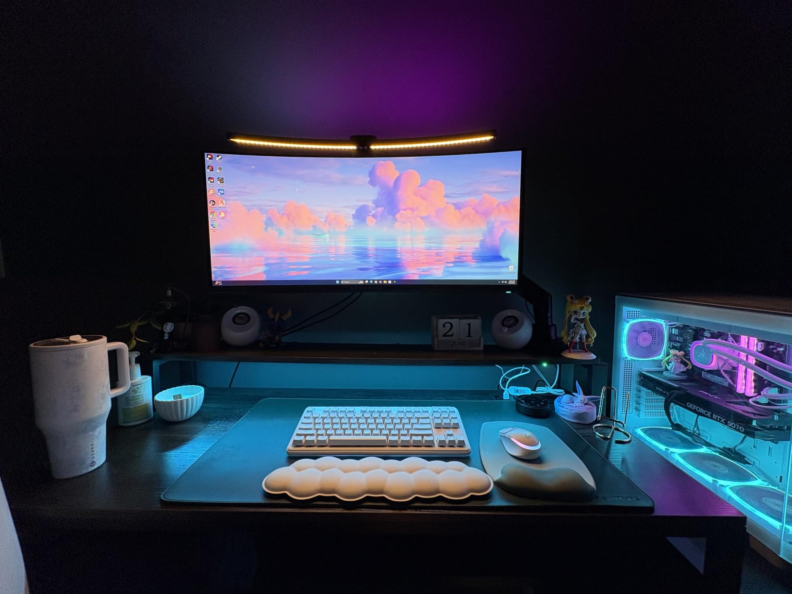 Quntis Curved Monitor Light Bar 15 RGB Backlight for 34+ Screens, Computer Bar Lights Foldable Dual Light with Color Temperature Brightness Stepless Dimming, No Glare Desk Lamp for Home Office Gaming customer photo 1