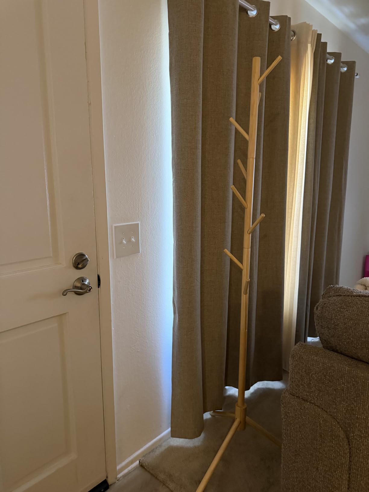 Wooden Coat Rack Freestanding with 8 Hooks & 3 Adjustable Sizes for Clothes, Space-Saving Design for Bedroom Office Entrance customer photo 1