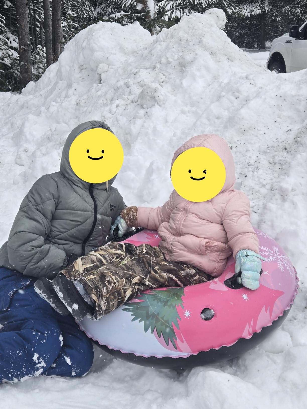Snow Tube, 36'' 3Packs/4Packs Snowman Snow Tubes for Kids & Adults, Durable Cold-Resistant PVC Inflatable Snow Sled, Heavy-Duty Hard Bottom & Handles, Perfect for Family Boys Girls Sports Fun customer photo 1