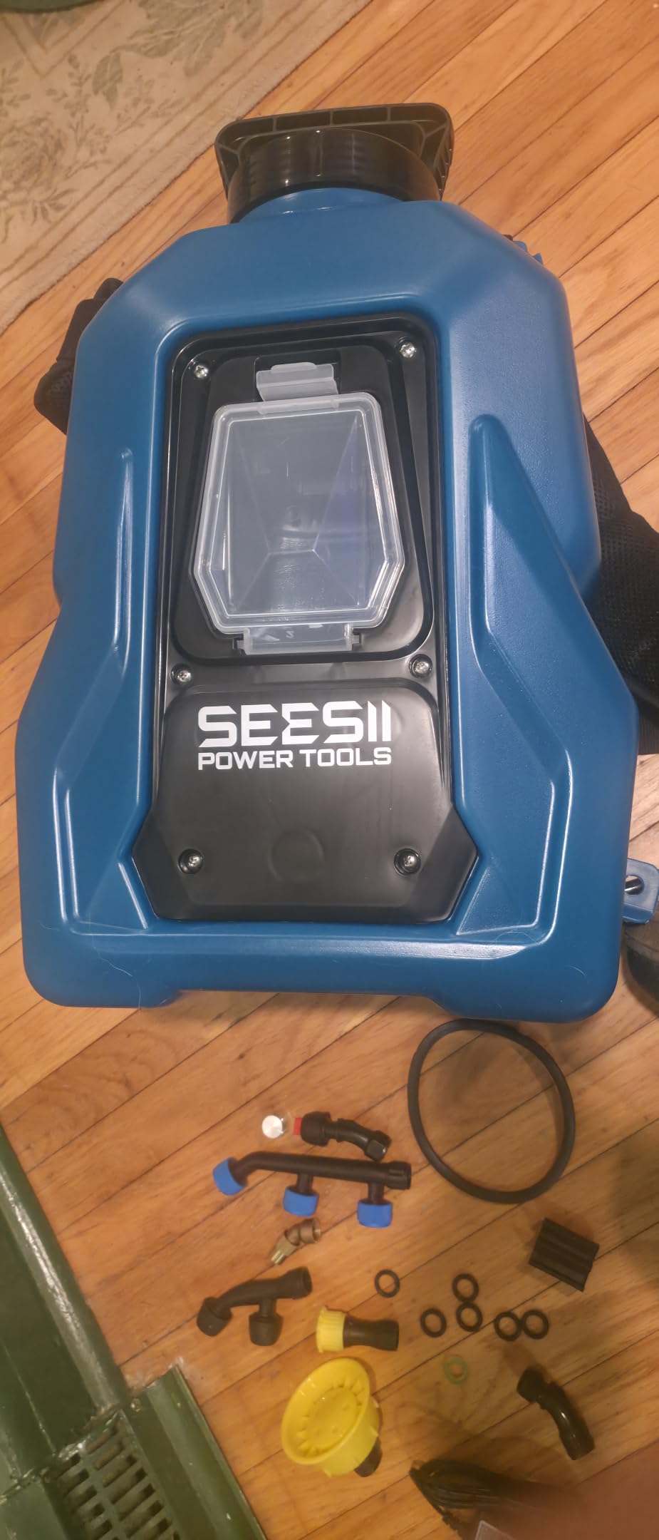 SEESII 5 Gal Leak-Proof Backpack Sprayer Battery Powered with 2 Batteries | Up to 3.6-Hour Runtime, 100 PSI Adjustable Pressure, Telescopic Brass Wand and 7 Nozzles for Lawn, Garden, Pest, Weed Control customer photo 1