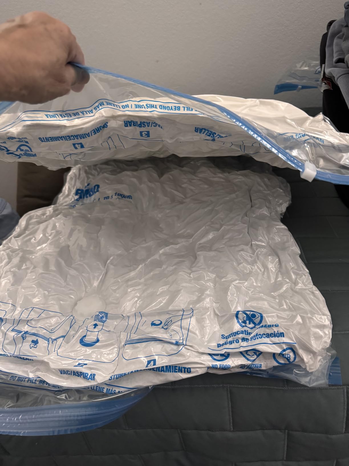 12 Jumbo Vacuum Storage Bags for Bedding, Vacuum Seal Bags for Clothing customer photo 2