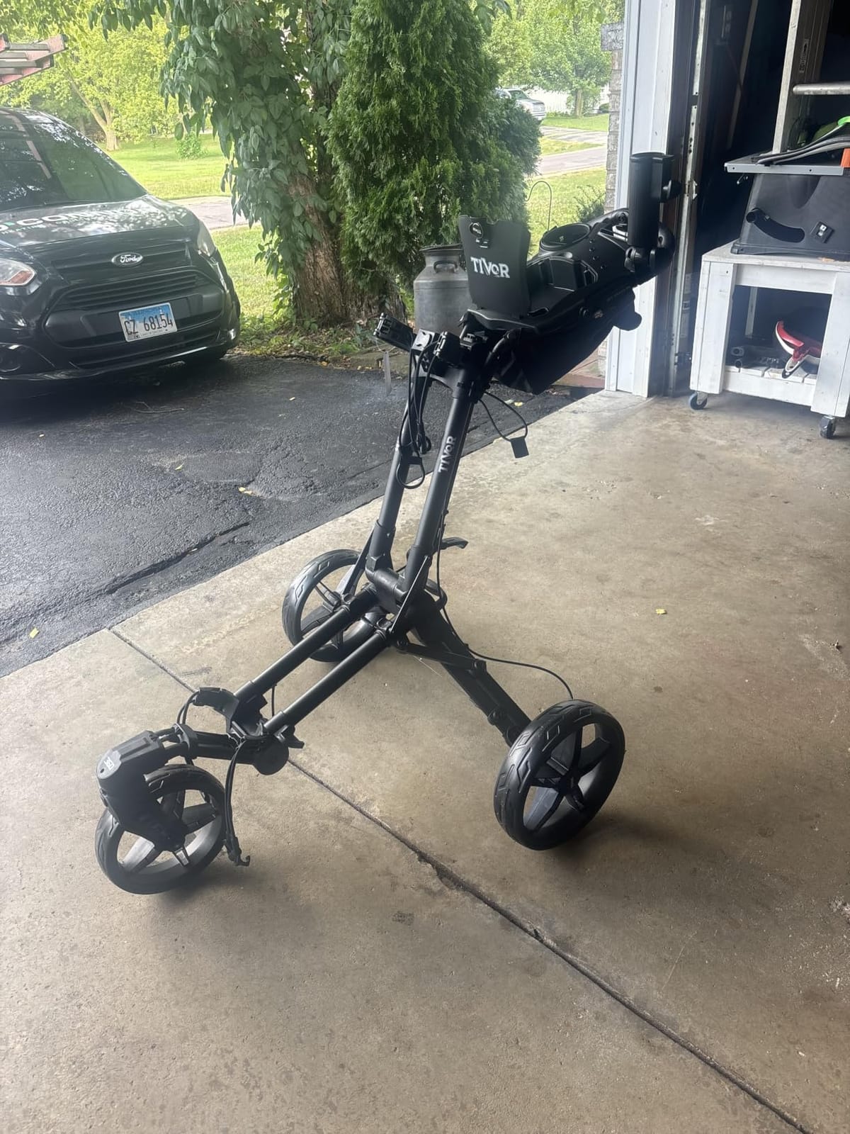 Tivor Golf Push Cart with 360 Front Wheels & Handbrake, 3 Wheel Pull Cart Offers One-Click Folding and All-Terrain Mobility customer photo 2