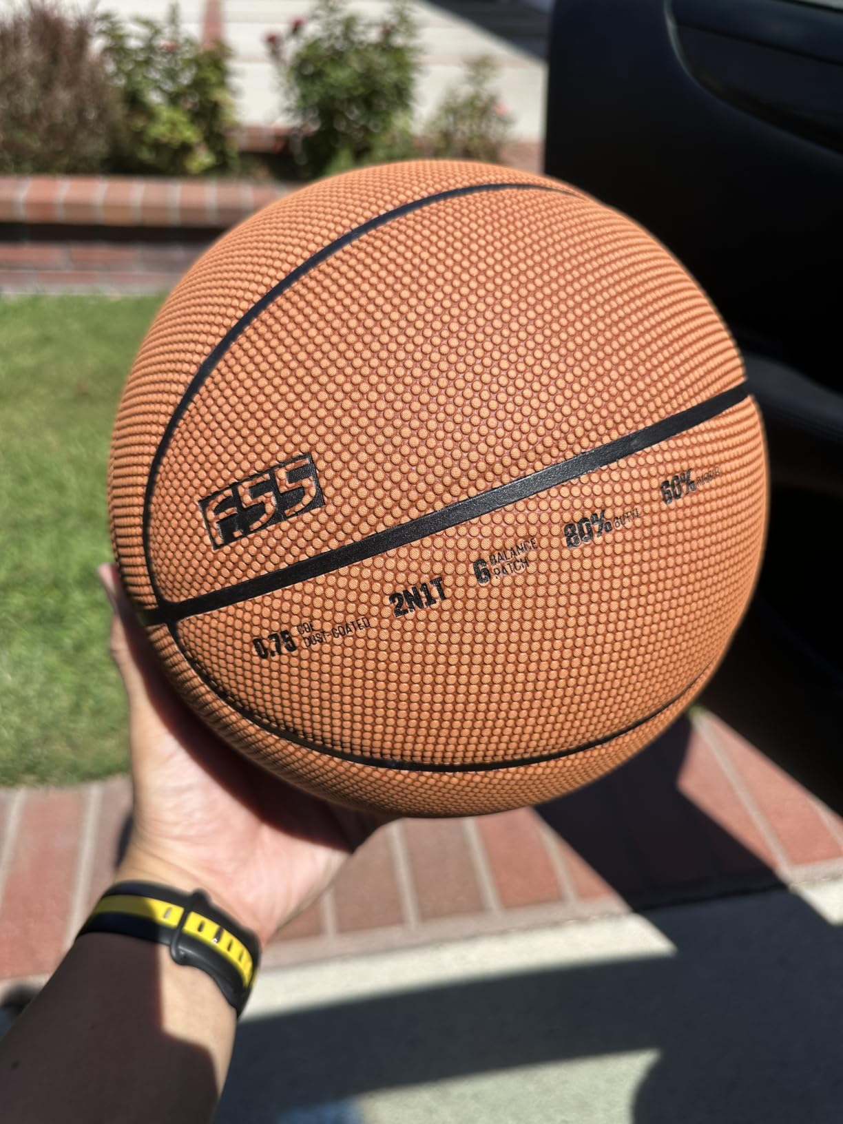 ANTA f.55 Outdoor Street Basketball with Dust-Resistant PU Leather, Tournament-Level Construction, Size7 customer photo 1