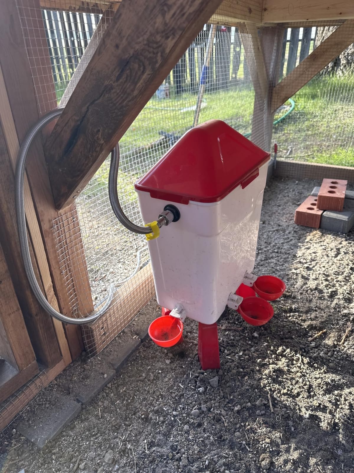 3 Gallon Automatic Chicken Waterer for Hands-Free Hydration, Float-Controlled Chicken Watering System with Leak-Proof Design, 2.75