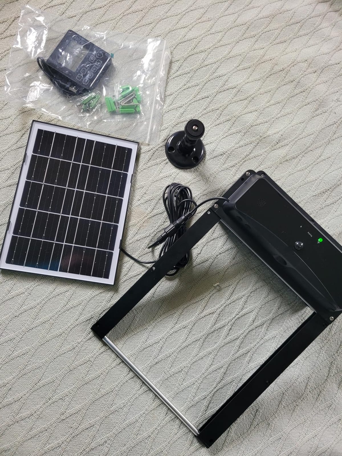 Automatic Chicken Coop Door with Remote Display, Solar Powered Roll-up Chicken Door, 393ft Long-Range Wireless Monitor, Anti-Pinch Auto Coop Door, Predator Protection Motion Sensor, No WiFi Needed customer photo 2