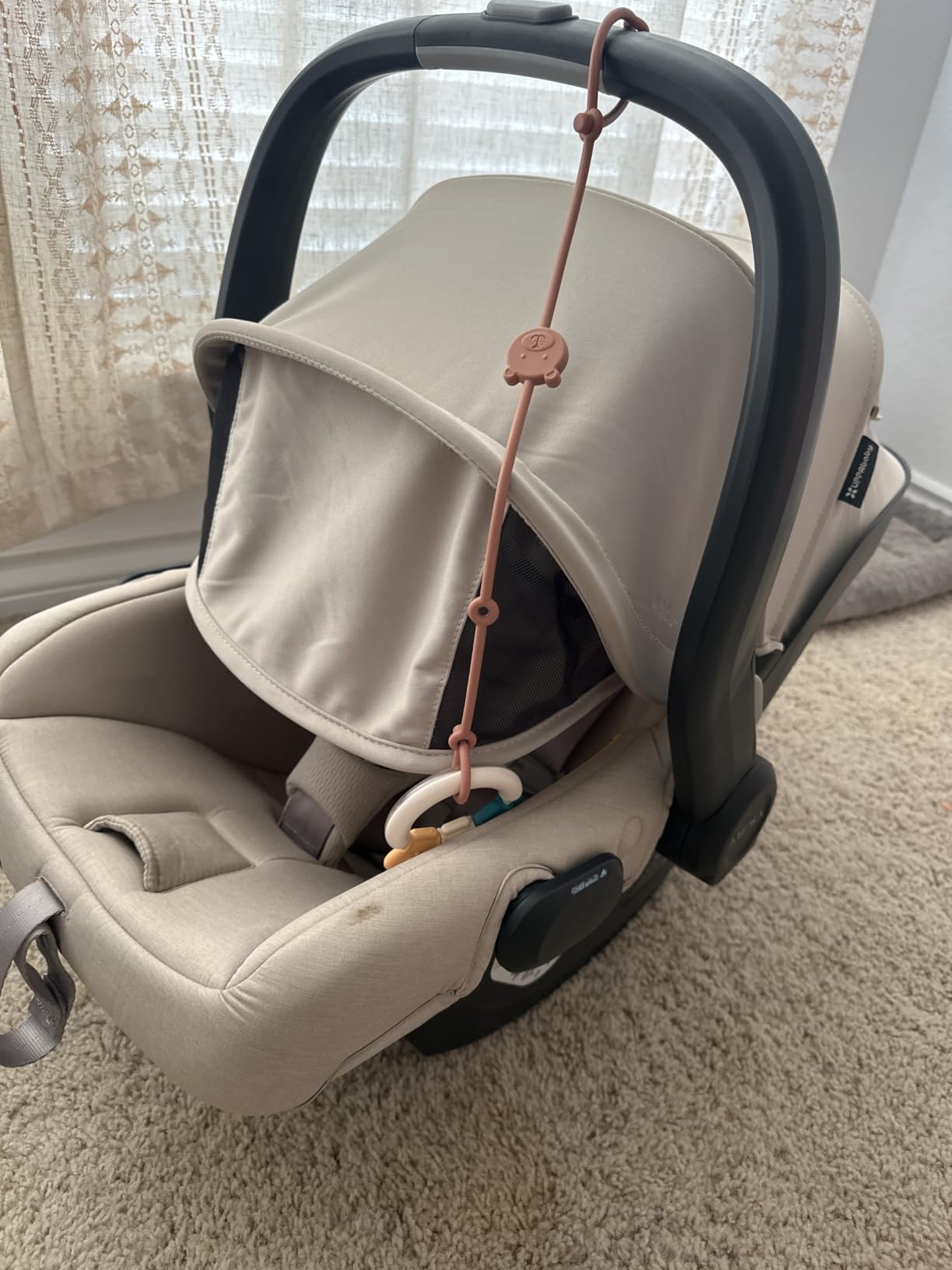 UPPAbaby Mesa V3 Infant Car Seat - Easy Installation + SmartSecure Technology - Attaches to Stroller | Base + Infant Insert Included - Ada (Sandstone) customer photo 2