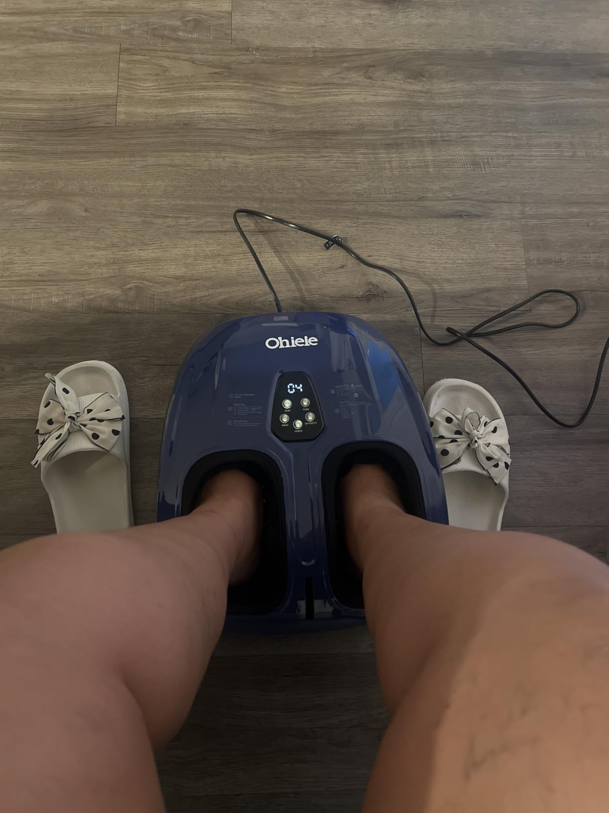 Shiatsu Foot Massager with Heat and Remote Control for Plantar Fasciitis | Deep Kneading, 4 Modes 5 Levels, Auto Shut-Off, Fits to Size 13, Gifts for Women Men Mom Dad (Purple Black) customer photo 2