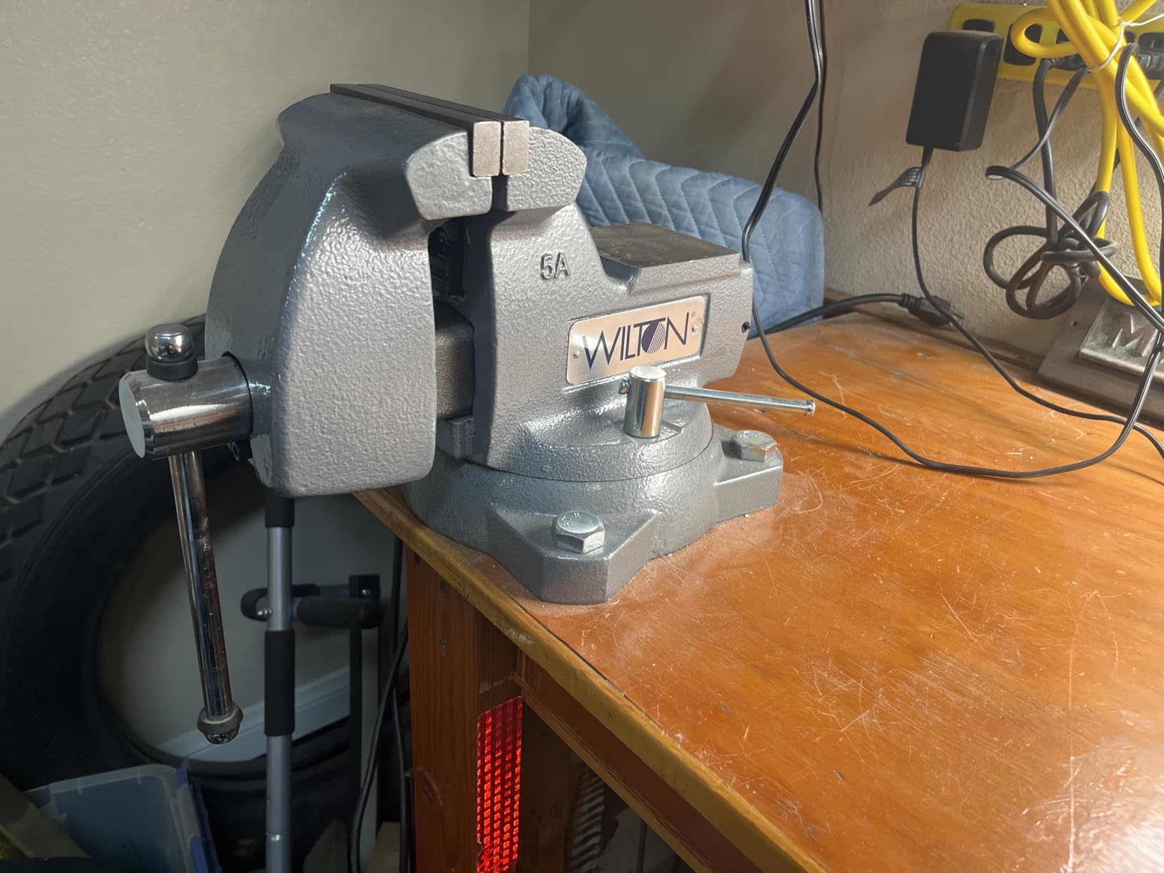 Wilton Mechanics Bench Vise, 5