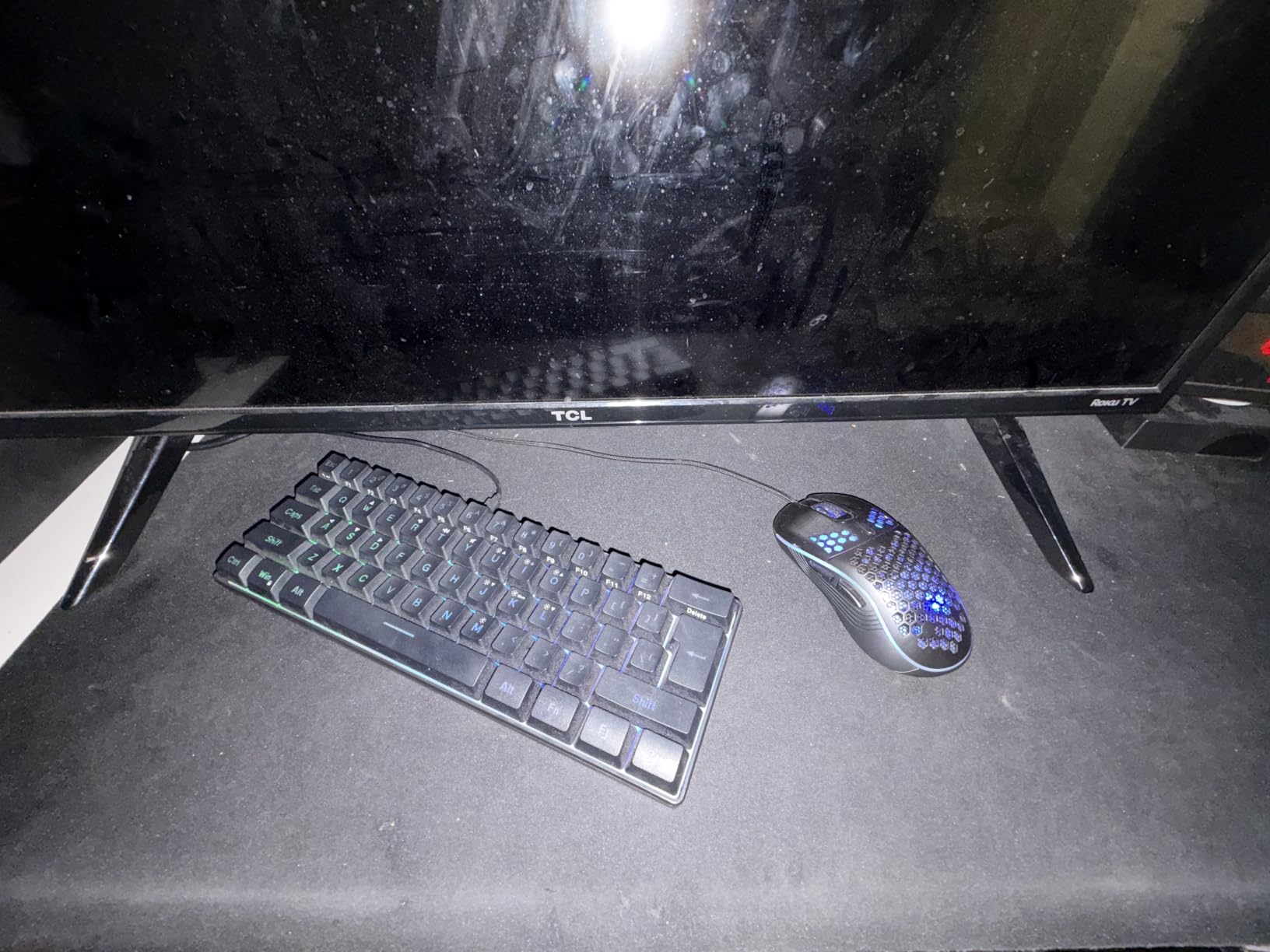 SteelSeries QcK Medium Gaming Mousepad — Black — Non-Slip Silicone Rubber Base — Peak Tracking and Stability — Optimized for Gaming Sensors — 320 mm x 270 mm — FPS, MOBAs, RTS, MMO customer photo 1