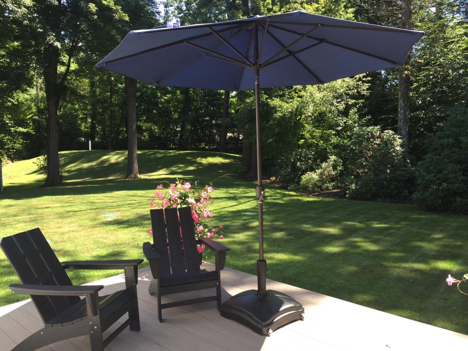 Heavy Duty Rolling Umbrella Base with Wheels, Black customer photo 1