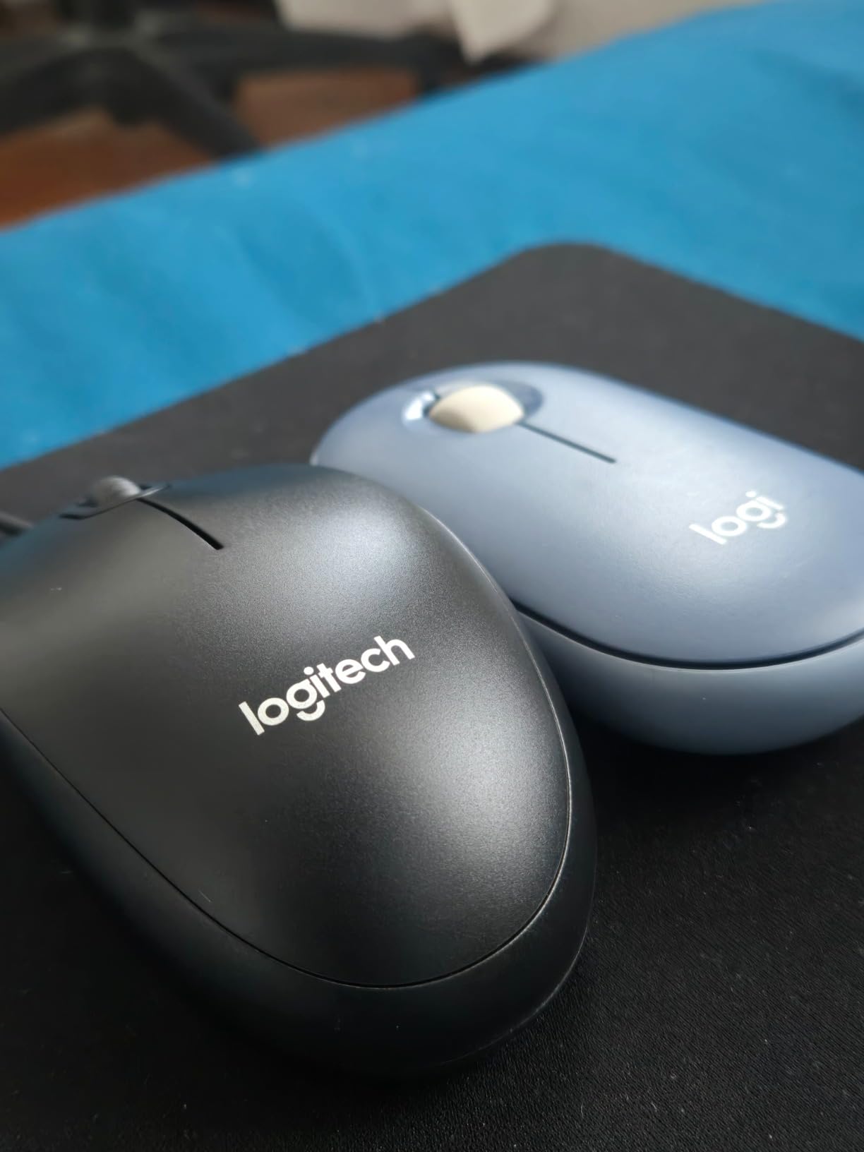 Logitech B100 Ambidextrous Wired Mouse - Black customer photo 1