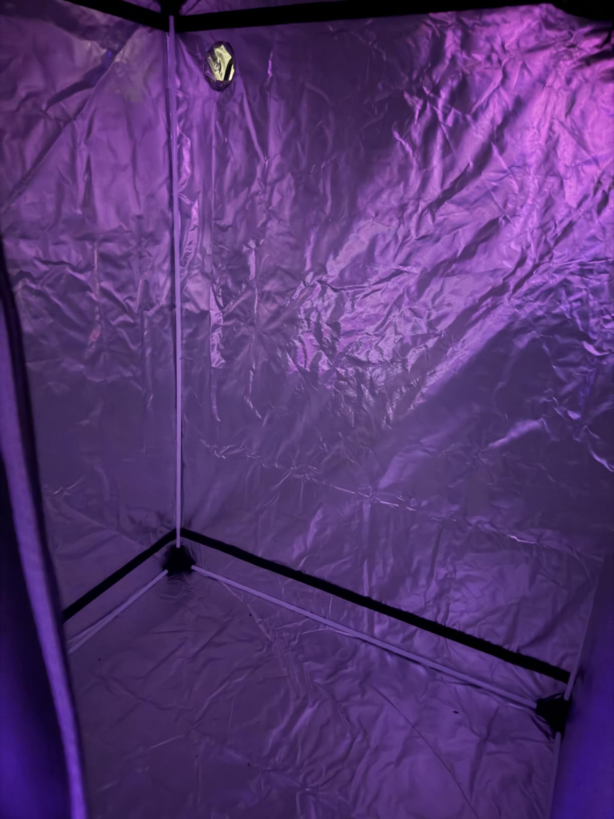2x2 Grow Tent 24
