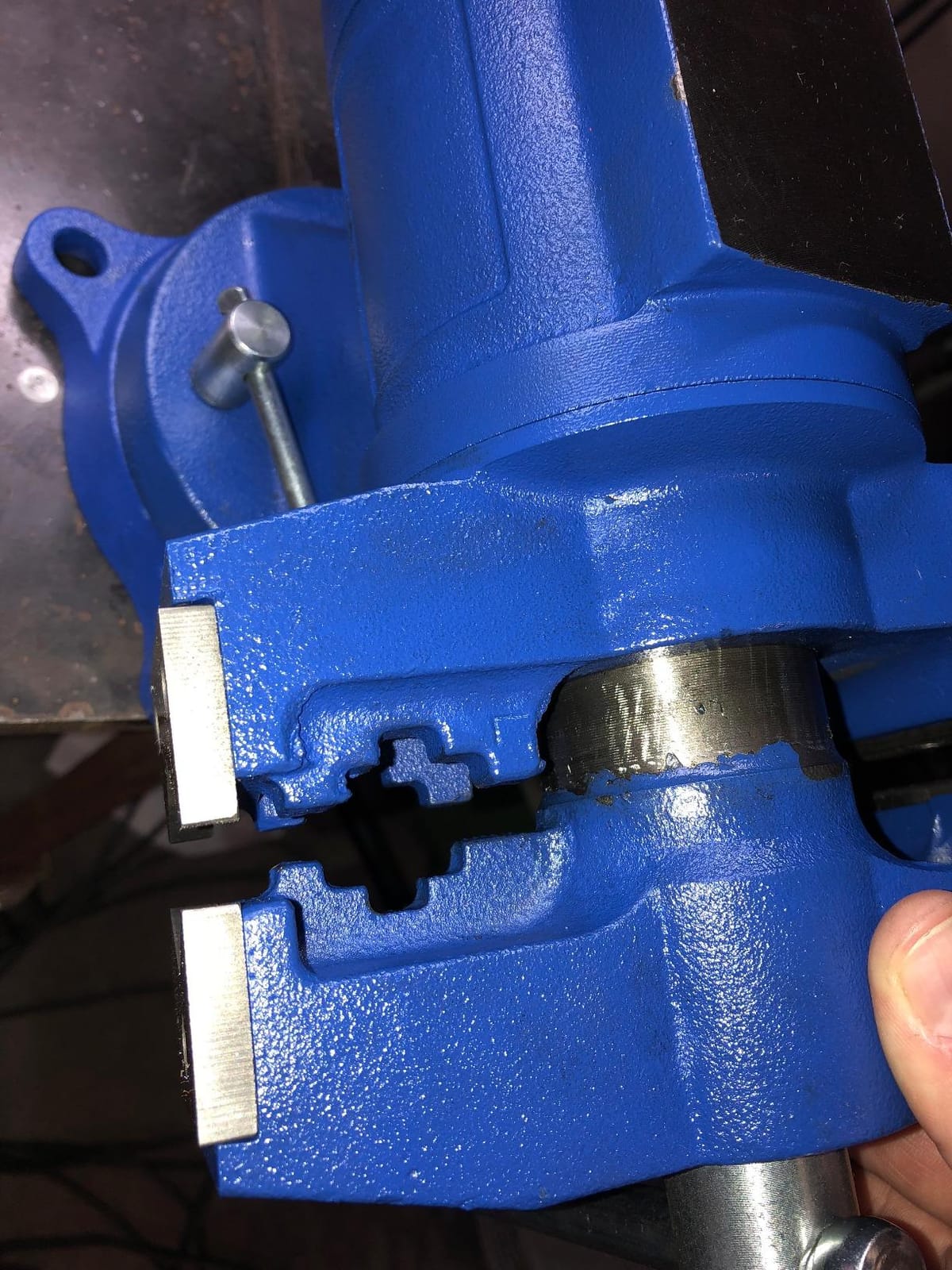 IRWIN Tools Multi-Purpose Bench Vise, 5-Inch (4935505) customer photo 1