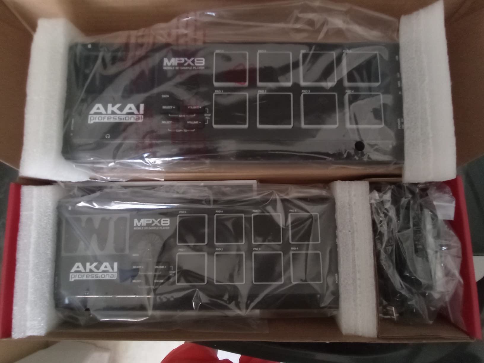 Akai Professional MPX8 USB MIDI Sample Pad Controller customer photo 1