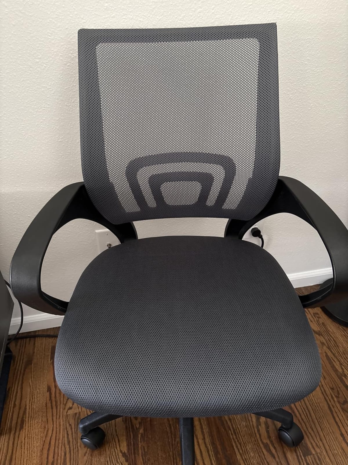 BestOffice Ergonomic Office Chair | Mid-Back Swivel Desk Chair | Black customer photo 2
