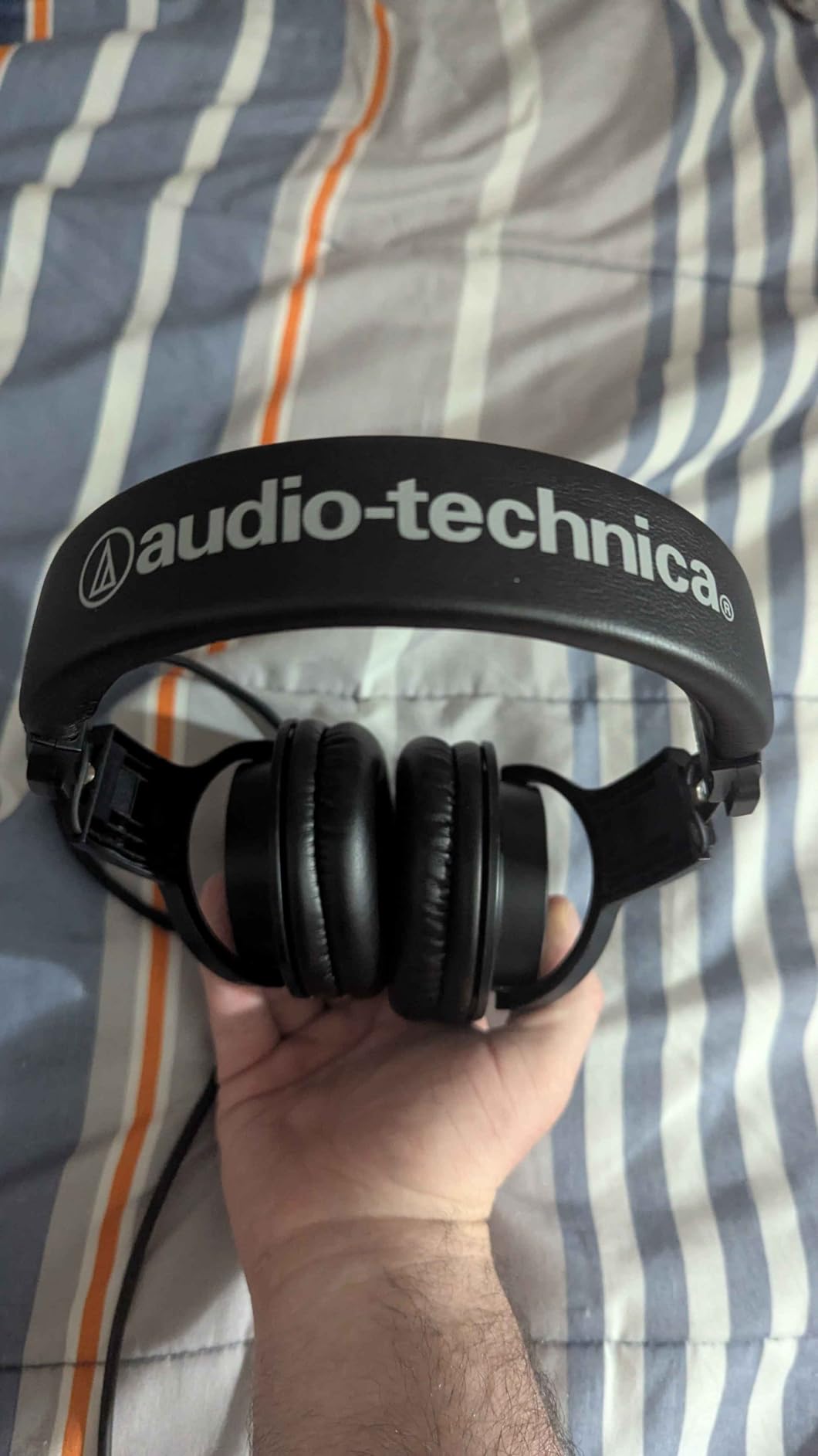Audio-Technica ATH-M20x Professional Studio Monitor Headphones, Black customer photo 2
