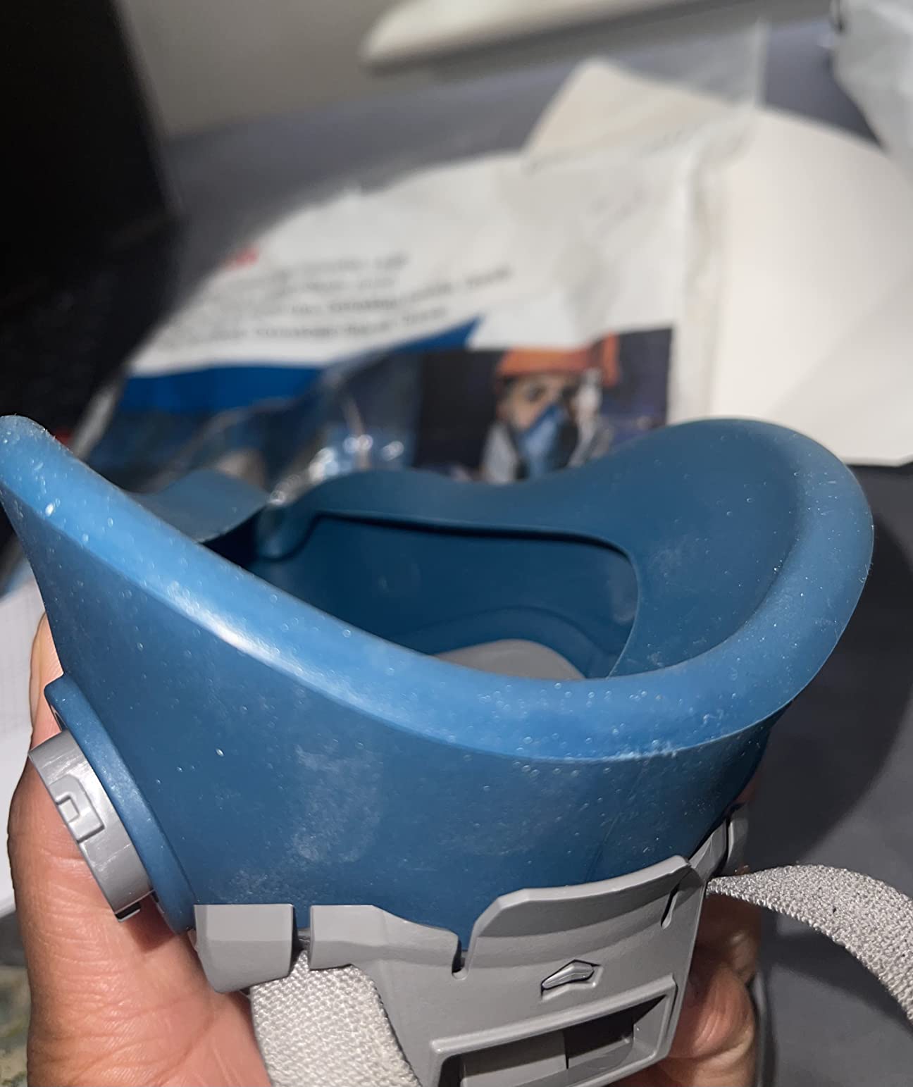 3M Rugged Comfort Half Facepiece Reusable Respirator 6503, NIOSH, Large customer photo 1