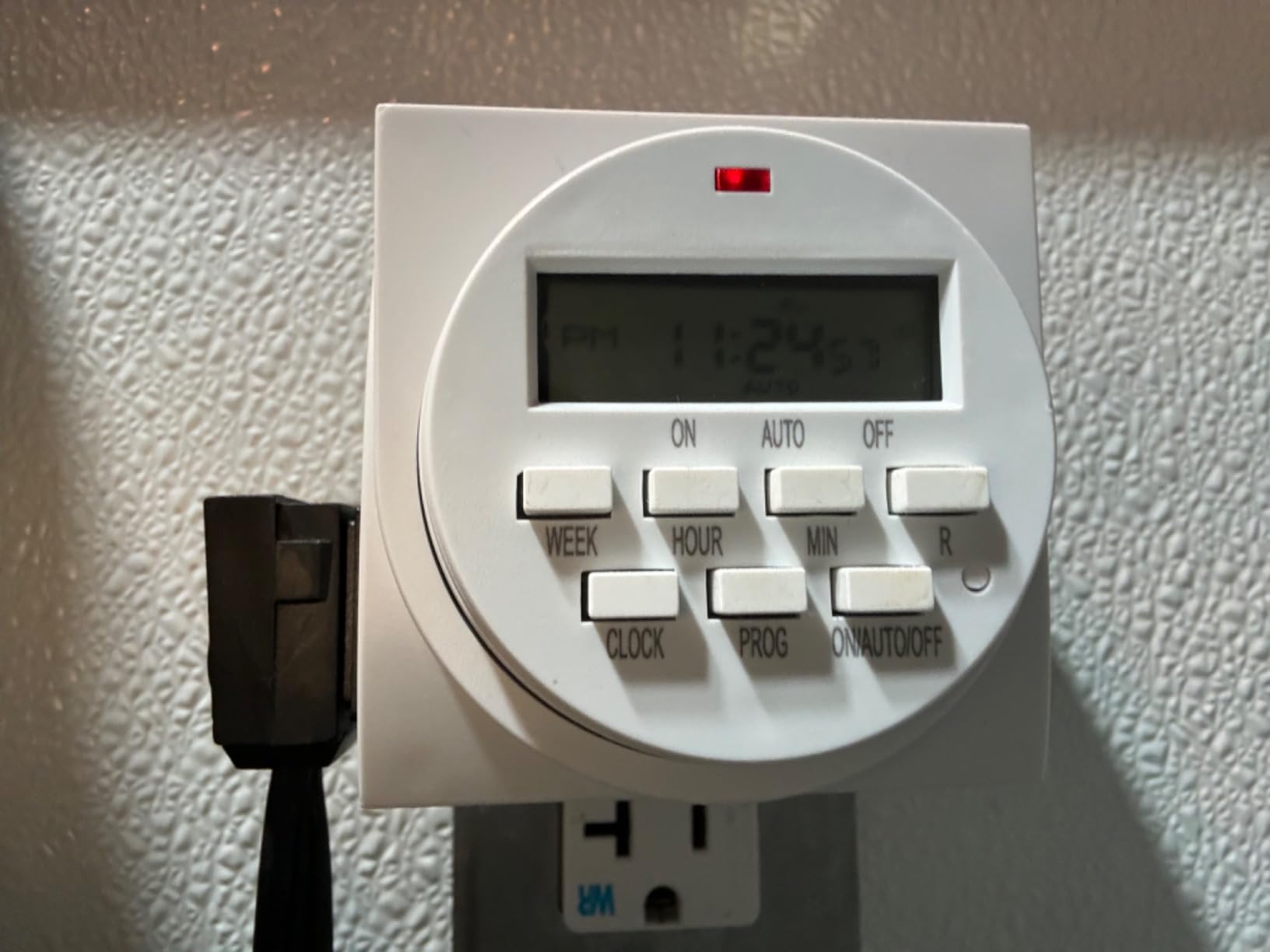 BN-LINK Indoor 7-Day Programmable Digital Timer Outlet, 2 Outlets, 1 Pack customer photo 2