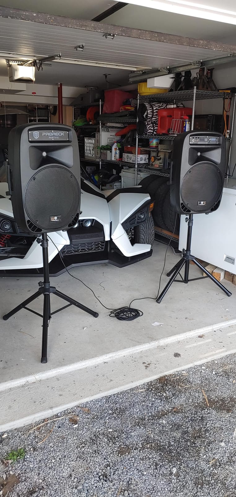 PRORECK Party 15 Portable 15-Inch 2000 Watt 2-Way Powered PA Speaker System Combo Set with Bluetooth/USB/SD Card/FM/Remote Control/LED Light for Indoor, Outdoor DJ Parties, Karaoke customer photo 2