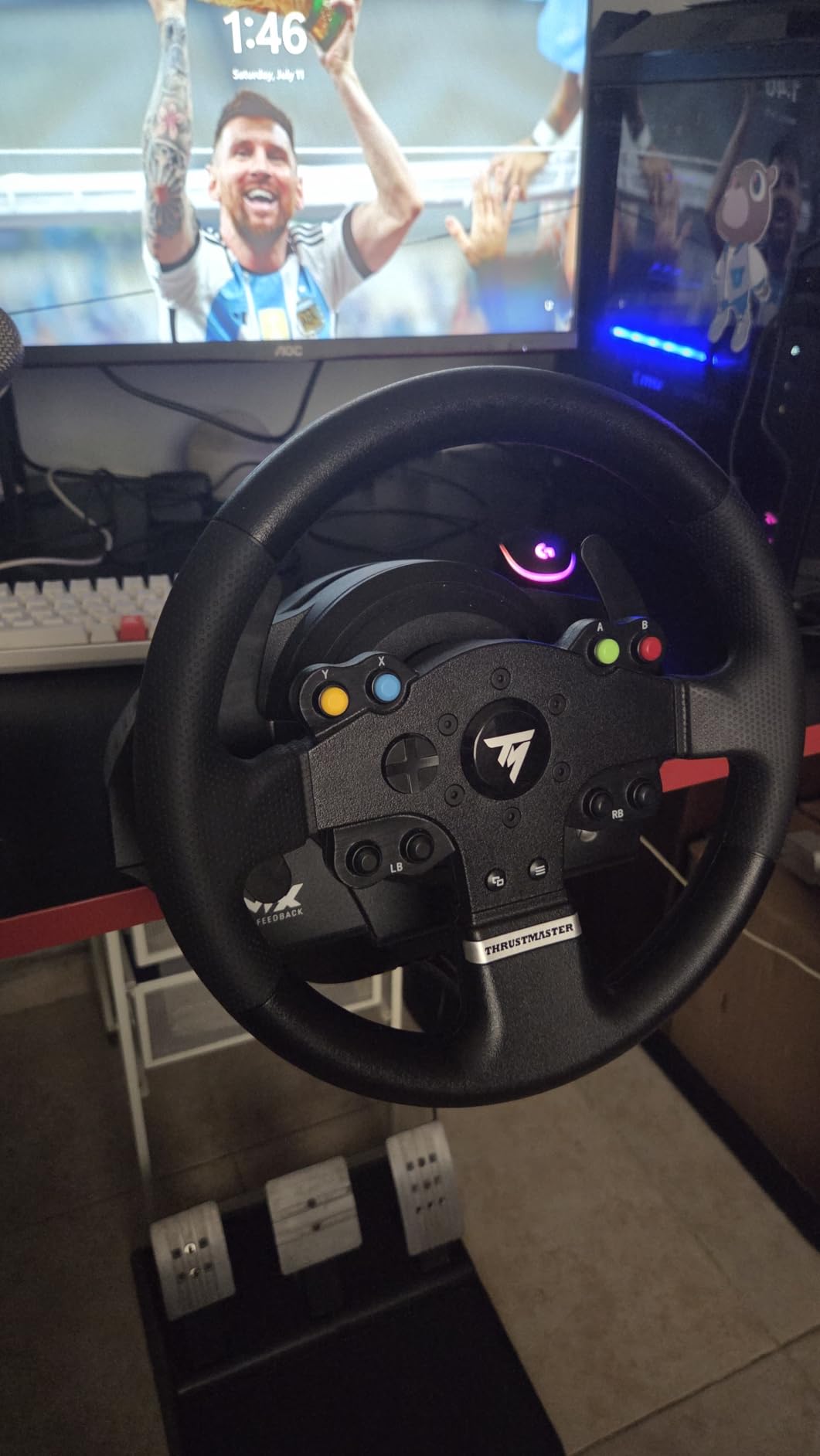 Thrustmaster TMX Force Feedback Racing Wheel & Pedals - XBOX & PC | 900-degree rotation, belt-pulley motor, 28 cm rim, 12-bit optical reading, ergonomic grip, for driving and truck sims customer photo 2