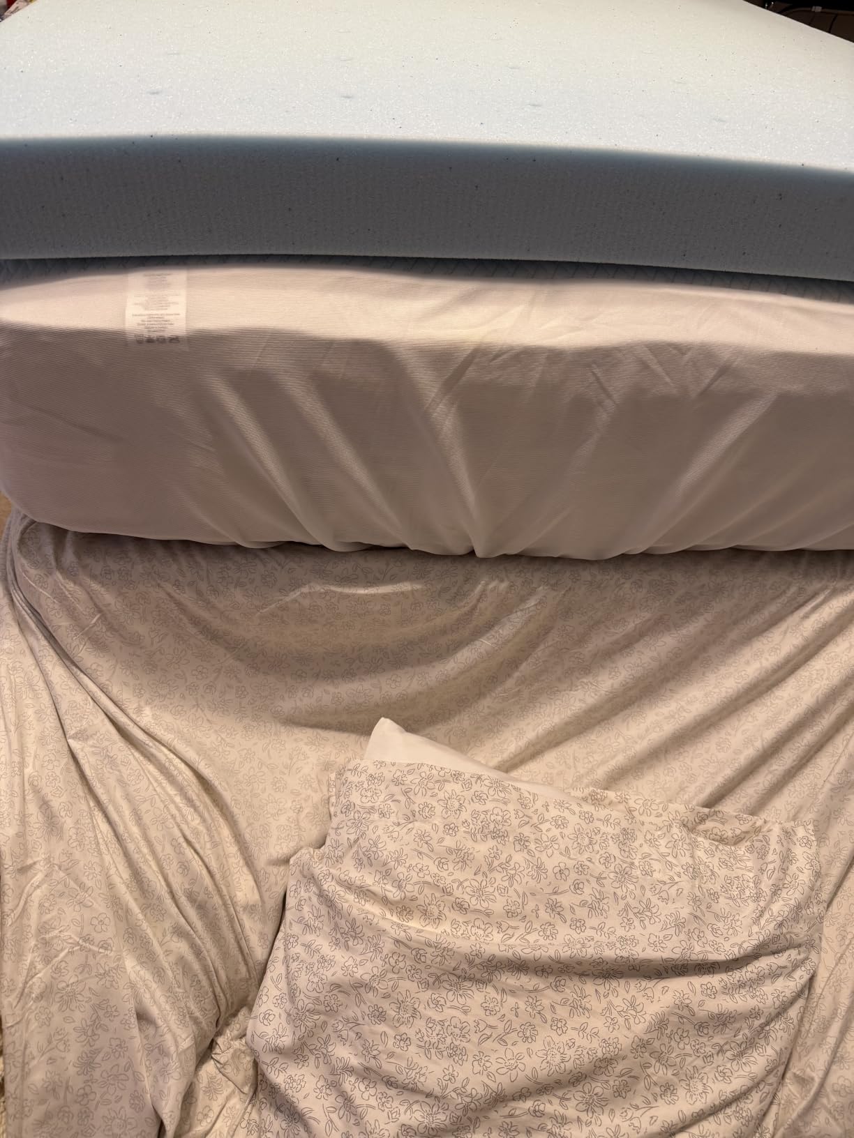 Lucid 3 Inch Memory Foam Mattress Topper, King Size – Cooling Gel Bed Topper – Preassure-Relieving Deep Plush Feel – Ventilated Breathable Design – CertiPur Certified - Dorm Room Essentials customer photo 1