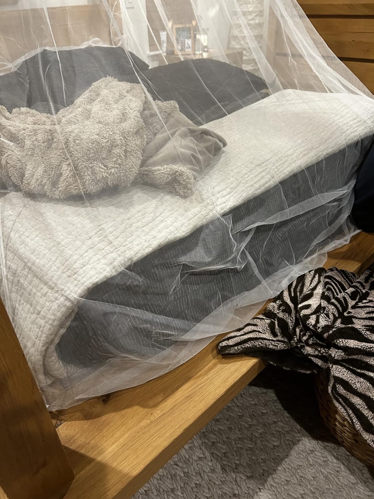 Mosquito Net for Queen & King-Size Bed - Fully Enclosed Bed Canopy customer photo 2