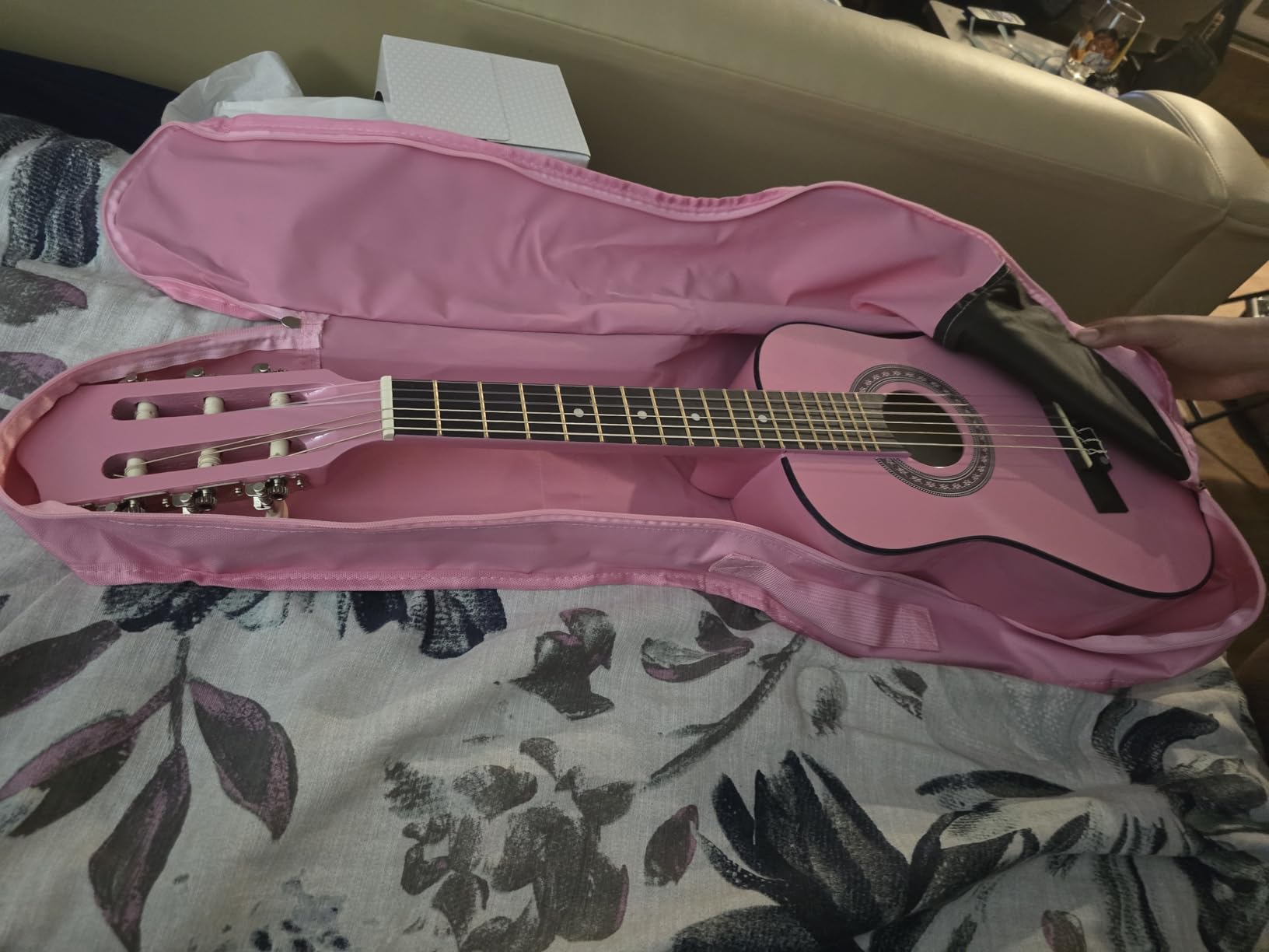 MasterPlay Kids Guitar, 30” Beginner Classical Wood Guitar For Learners, With starter kit, Bag, Strap, Tuner, Pick, Extra String, Cleaning cloth, Christmas, Birthday Gift for Girls Ages 5-12, Pink customer photo 2