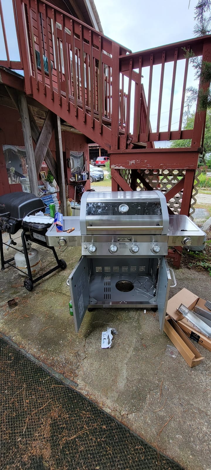 Monument Grills Larger 4+2 Burner Propane Gas Grills Stainless Steel Cabinet Style with Clearview® Lid, Knob Controls, Built-In Thermometer, Infrared Side Sear Burners & Side Burners, Outdoor Use customer photo 2