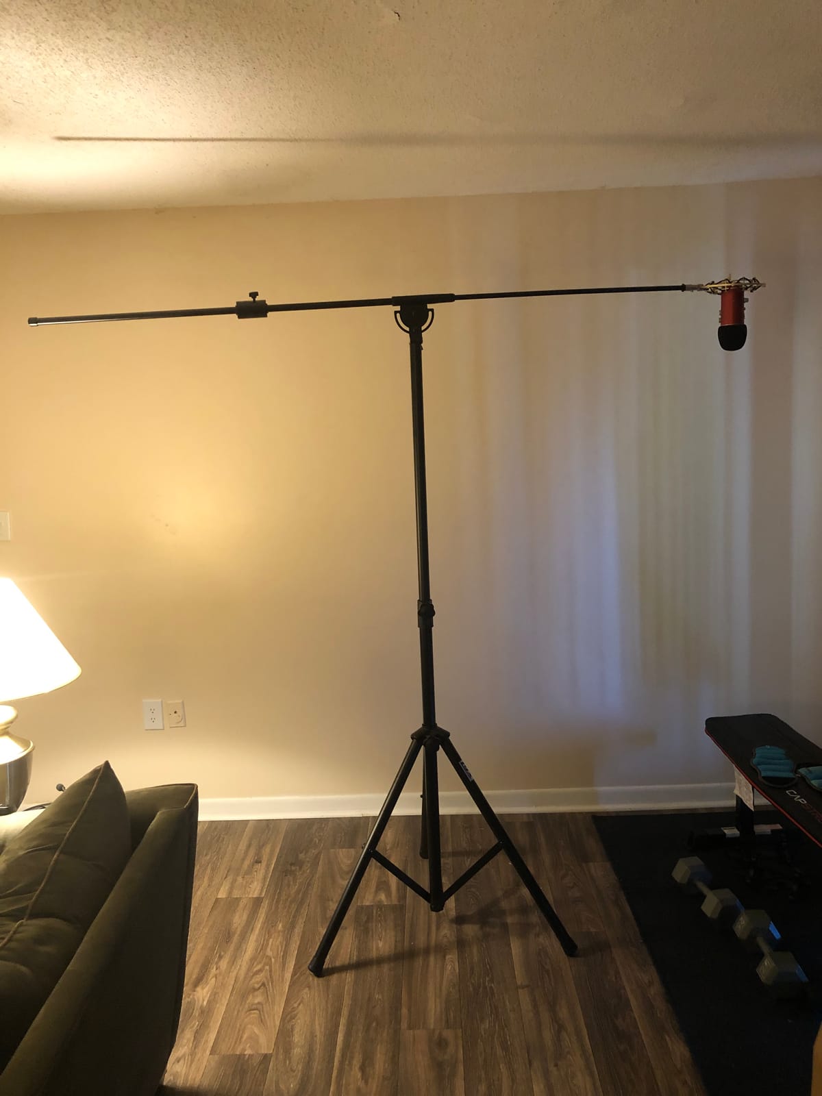 LyxPro SMT-1 Professional Microphone Stand Heavy Duty 93” Studio Overhead Boom Stand 76” Extra Long Telescoping Arm Mount, Foldable Tripod Legs & Adjustable Counterweight customer photo 2