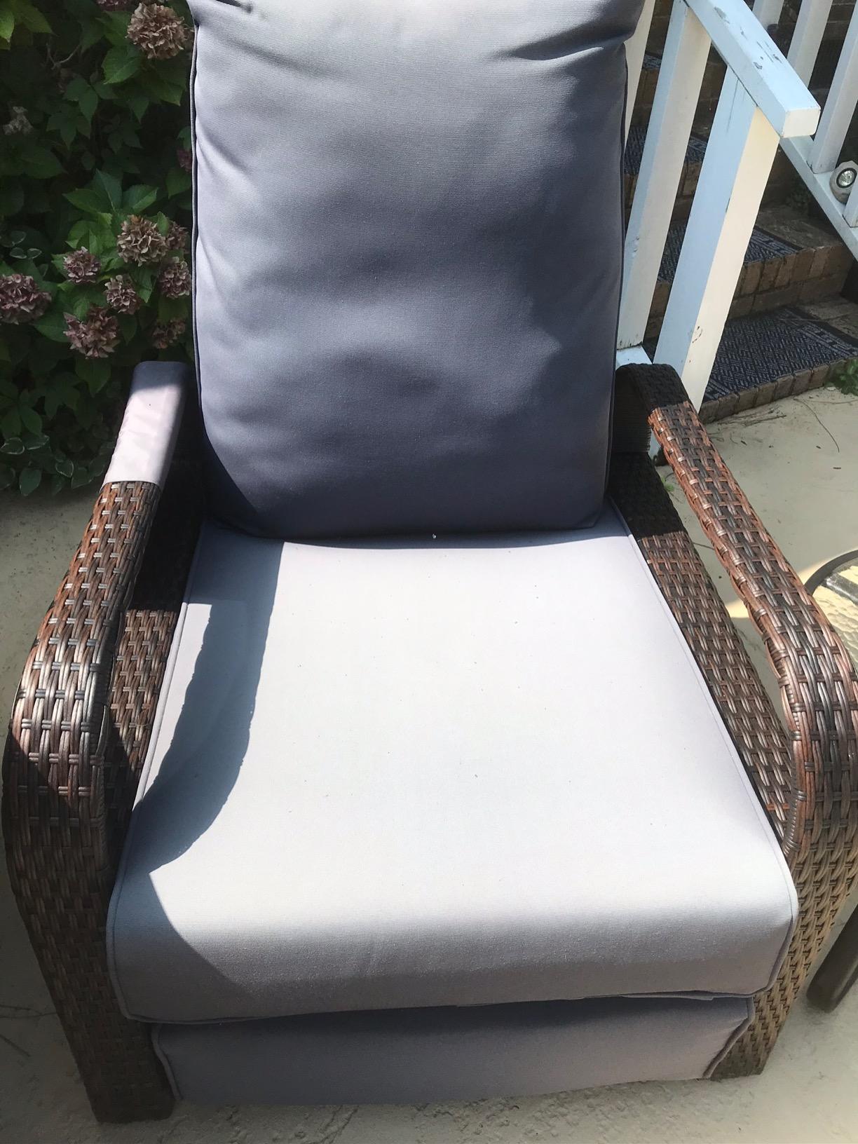 ATR ART TO REAL Outdoor Recliner, Outdoor Resin Wicker Patio Recliner Chair with 5.5'' Cushions, Patio Furniture Auto Adjustable Rattan Sofa, UV/Fade/Water/Sweat/Rust Protected, Easy to Assemble (Red) customer photo 1