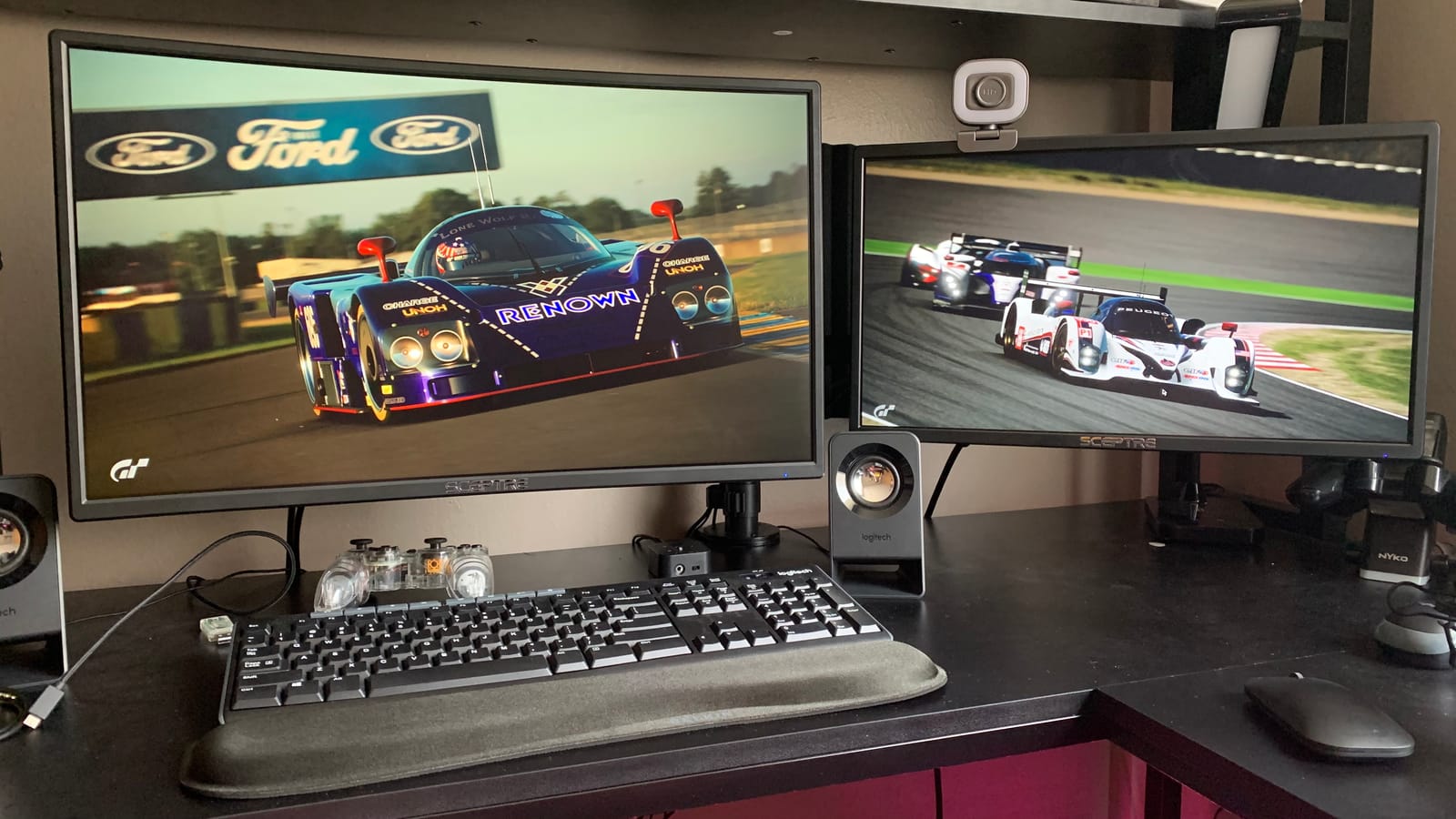 Sceptre 24-Inch,FHD 1080p Curved 144Hz Gaming Monitor AMD FreeSync 99% sRGB HDMI DisplayPort, Build-in SpeakersMachine Black customer photo 1